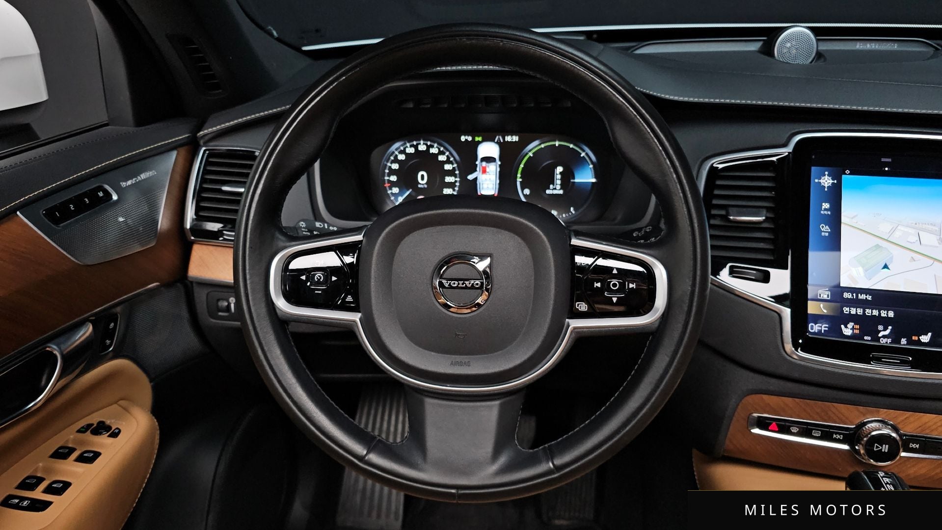 Volvo XC90 2019 — миниатюра 13