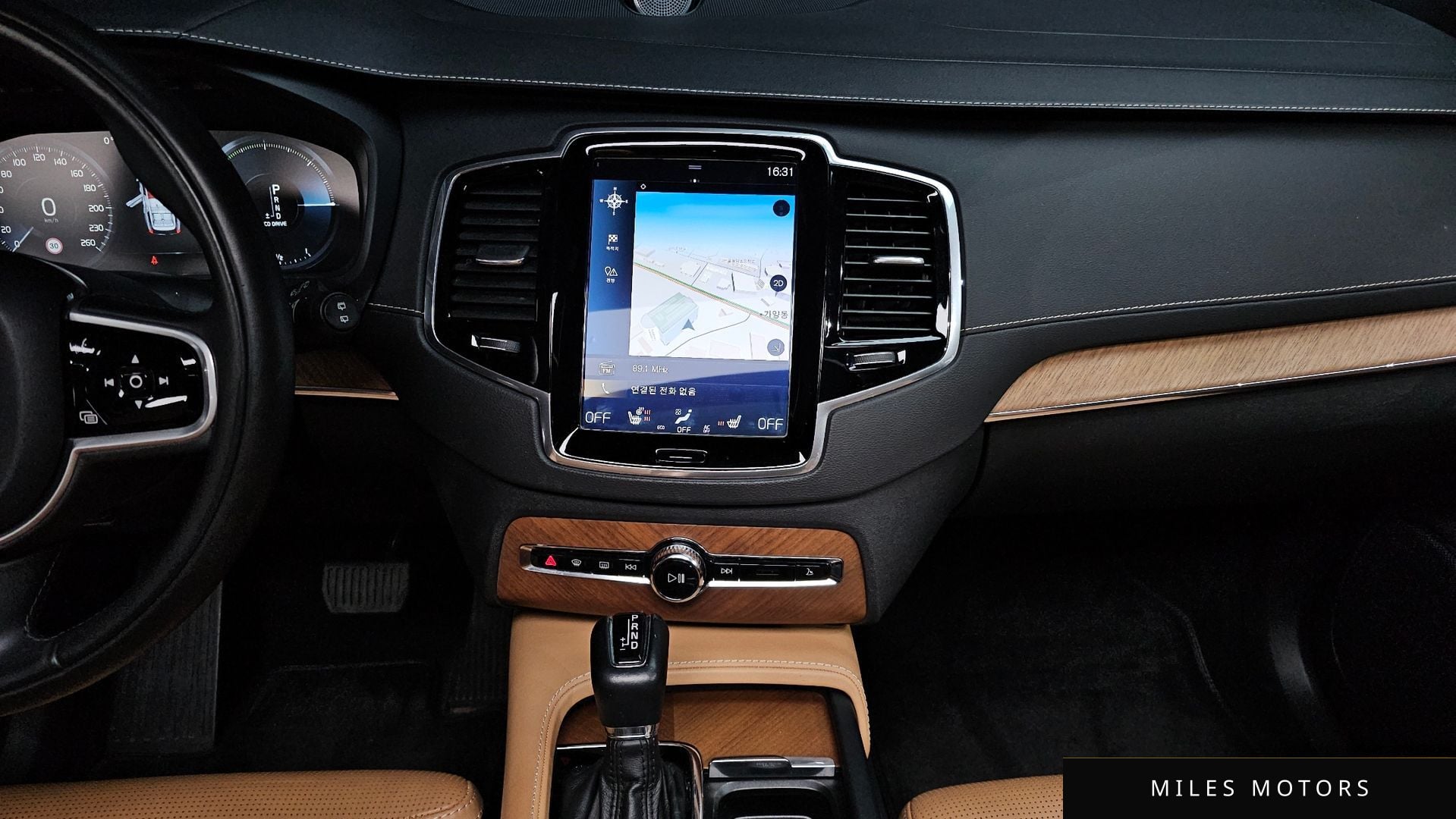 Volvo XC90 2019 — миниатюра 14
