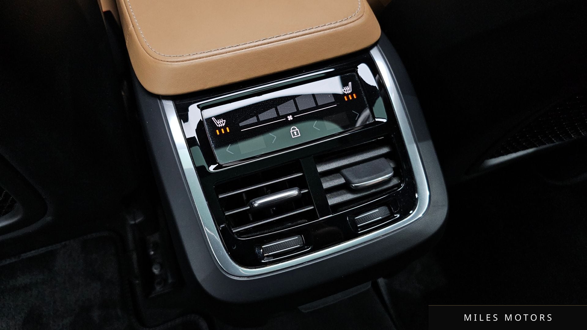 Volvo XC90 2019 — миниатюра 19