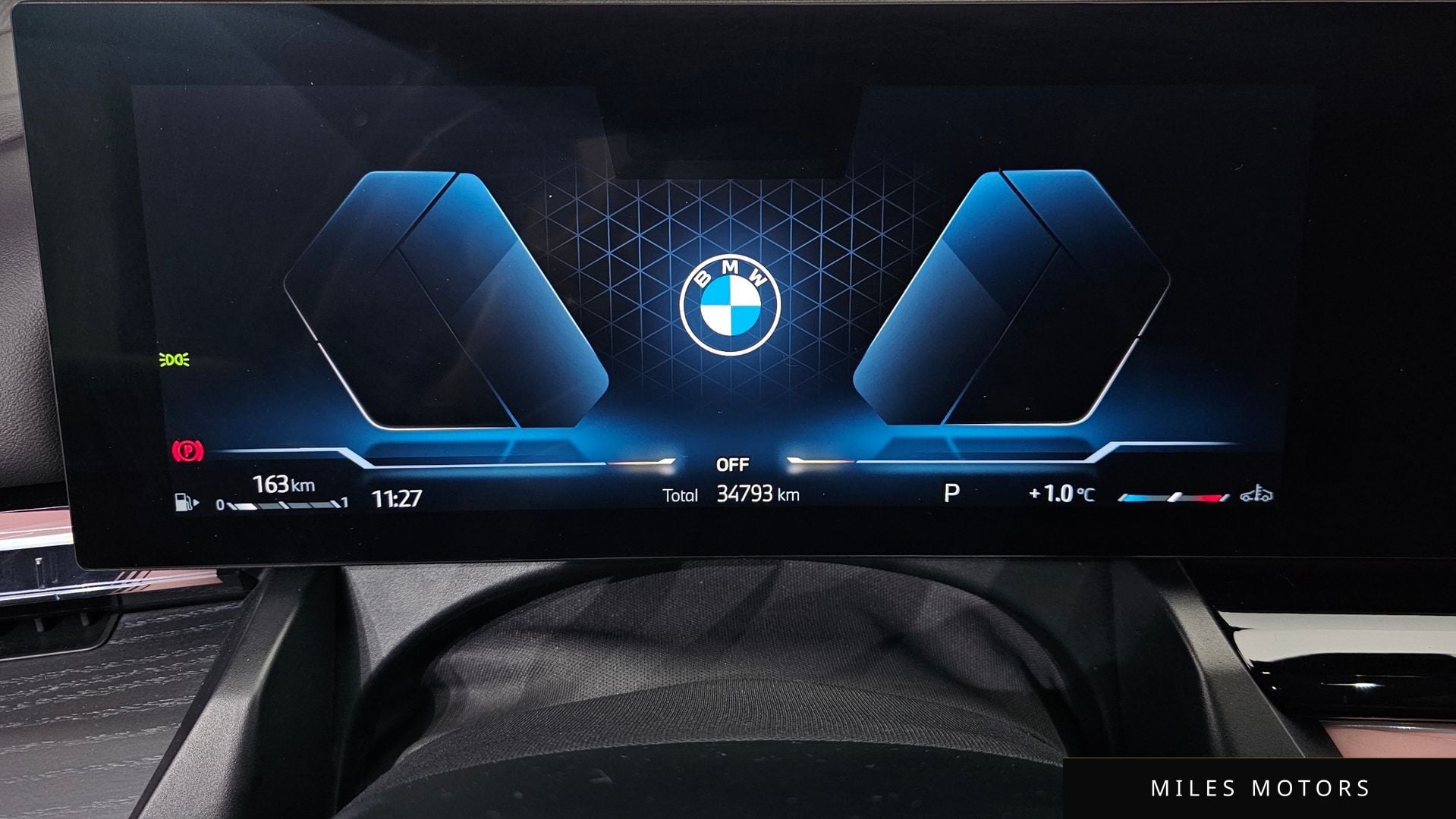 BMW 5 Series (G60) 2024 — миниатюра 8