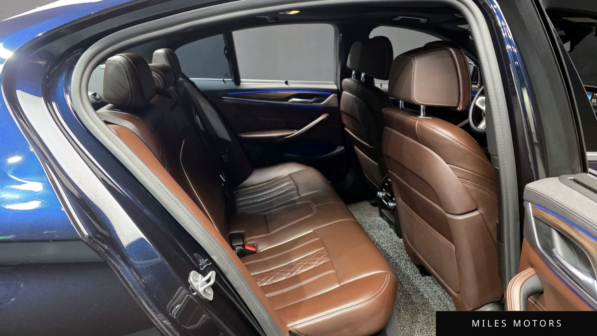 BMW 5 Series (G30) 2019 — миниатюра 12