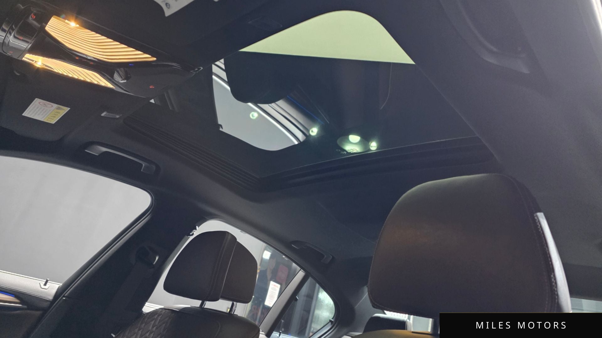BMW 5 Series (G30) 2019 — миниатюра 18