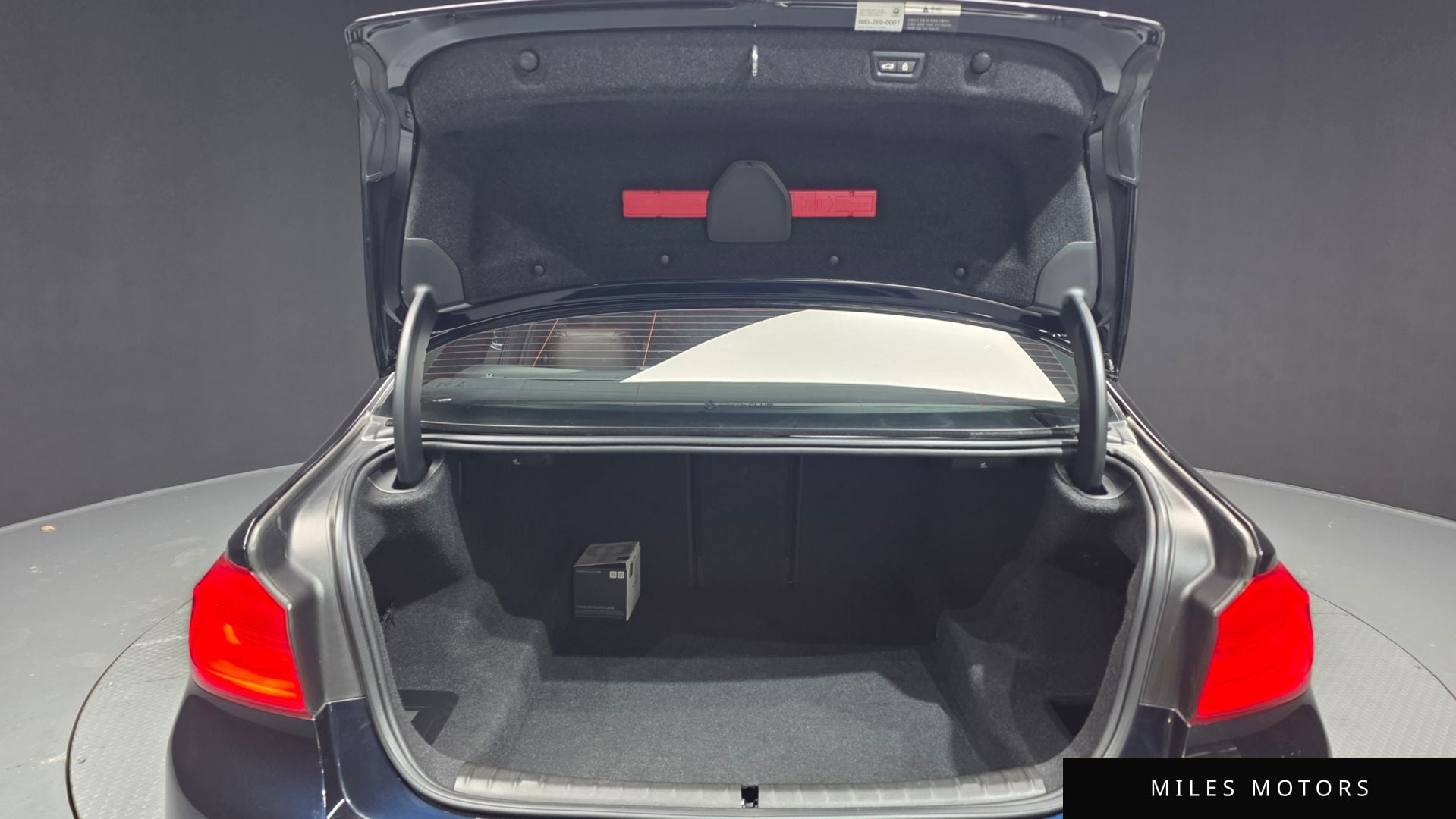 BMW 5 Series (G30) 2019 — миниатюра 20