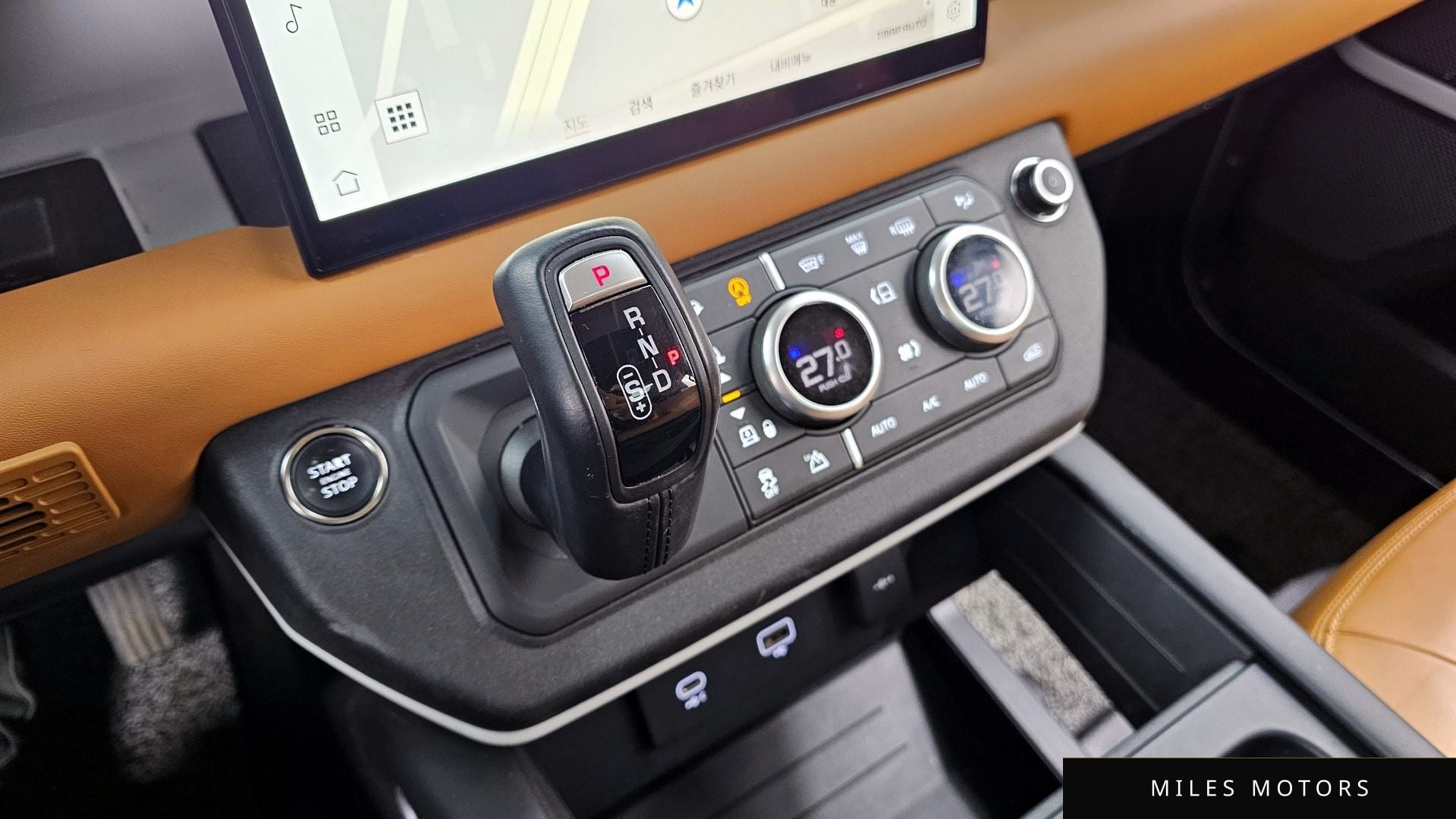 Land Rover Defender 2023 — миниатюра 9