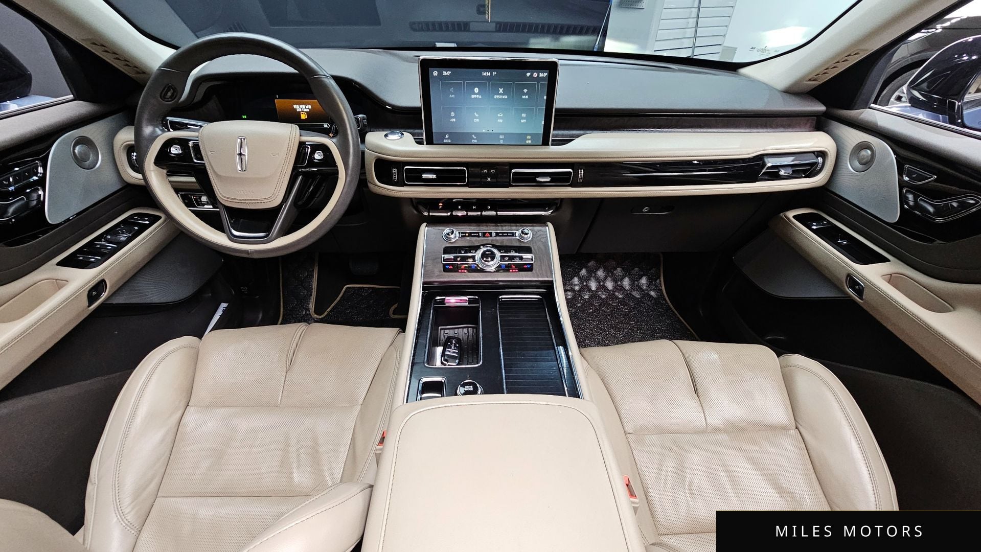 Lincoln Aviator 2021 — миниатюра 7