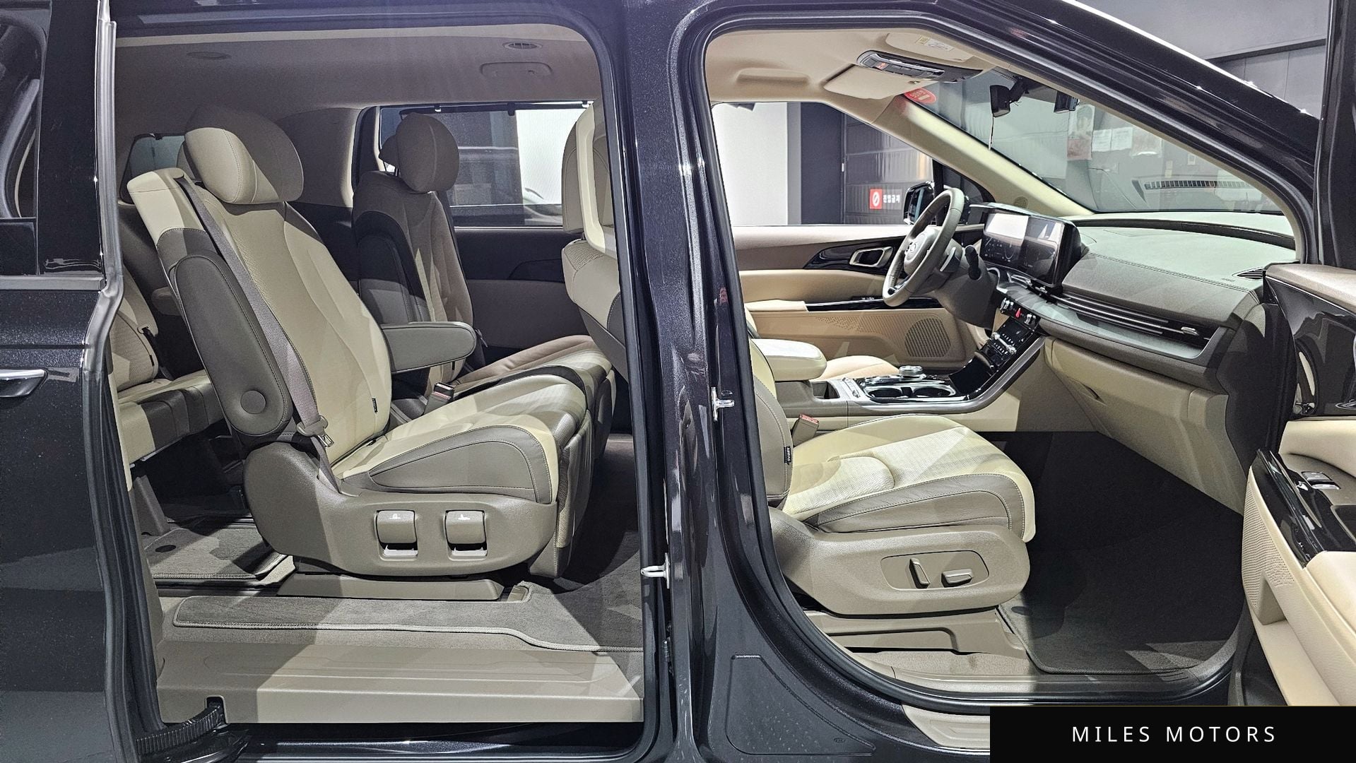 Kia Carnival 2021 — миниатюра 10