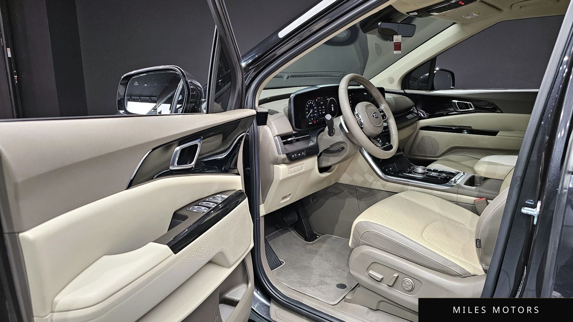 Kia Carnival 2021 — миниатюра 11