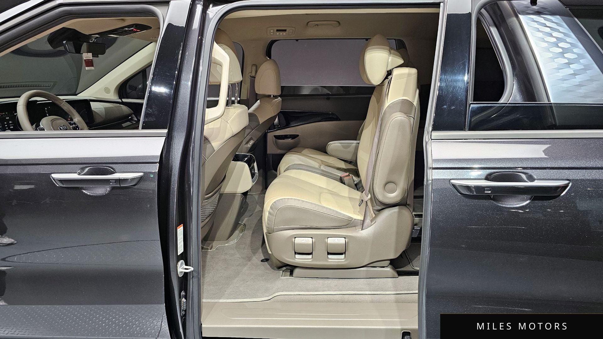 Kia Carnival 2021 — миниатюра 12
