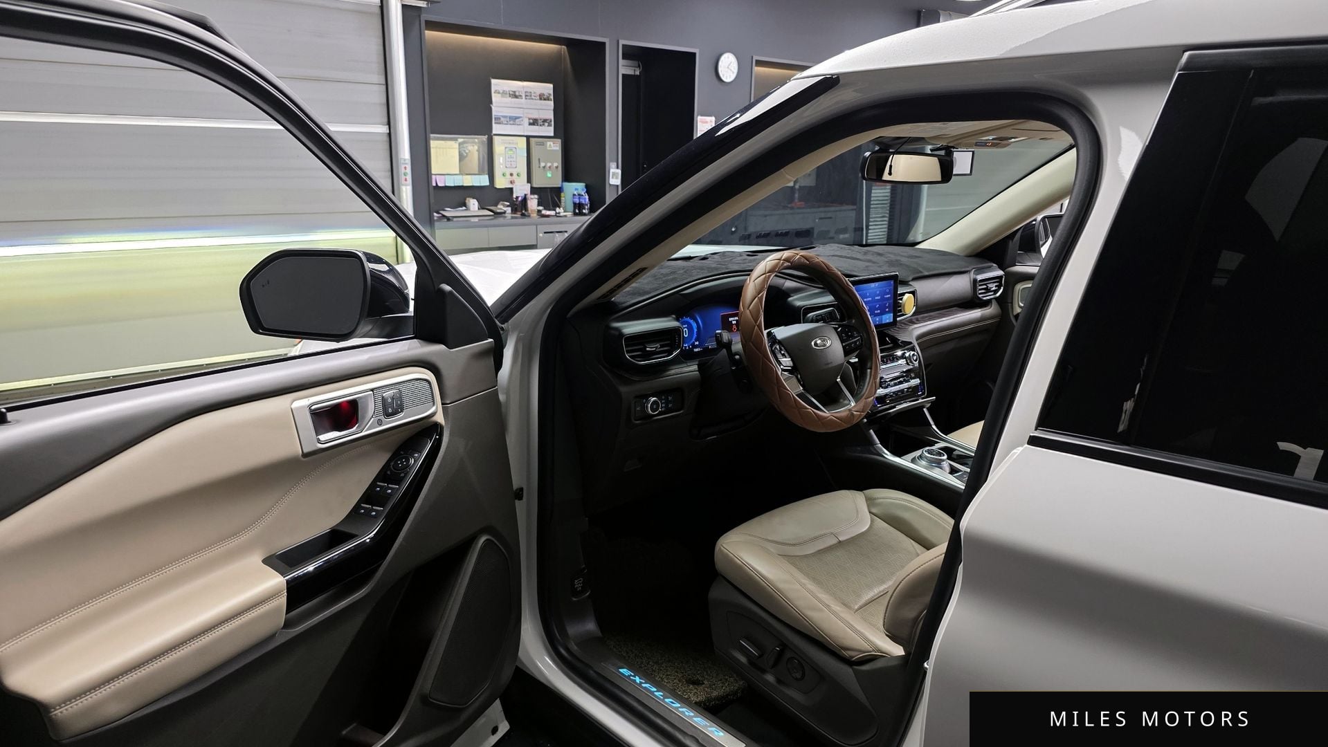 Ford Explorer 2021 — миниатюра 10