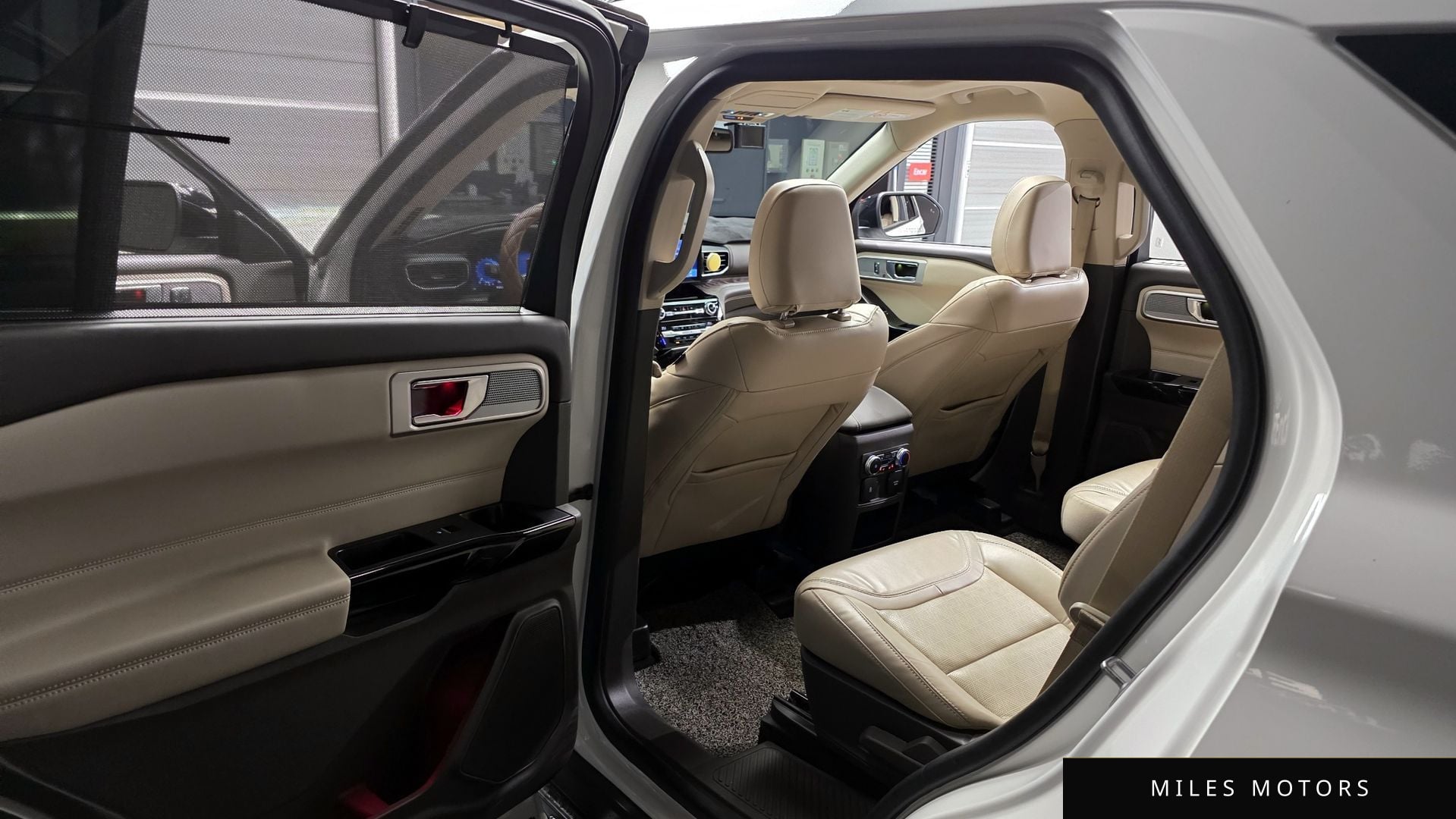 Ford Explorer 2021 — миниатюра 11