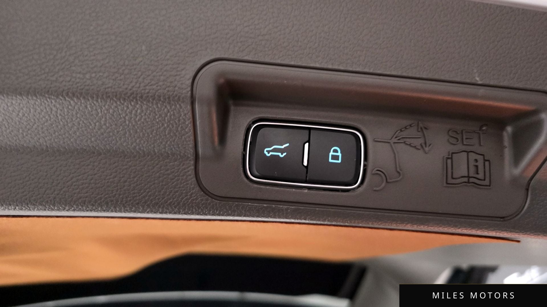 Ford Explorer 2021 — миниатюра 19