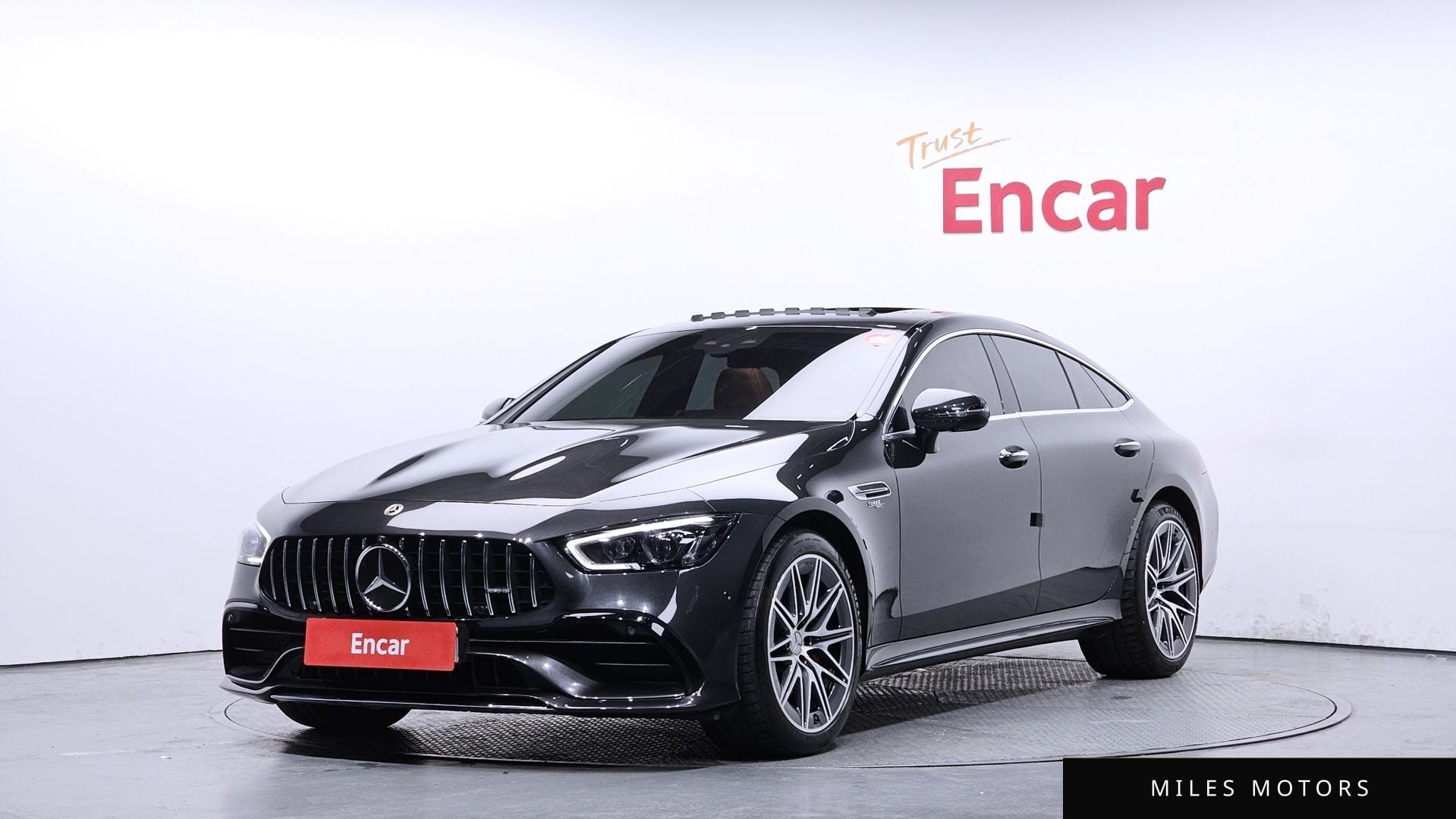 Mercedes-Benz AMG GT 2023 — фото 1 из 12