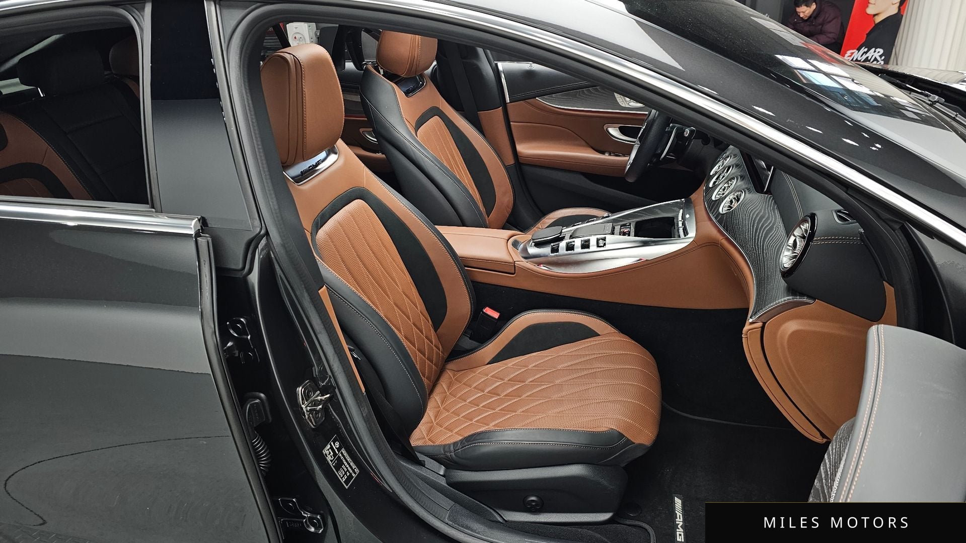 Mercedes-Benz AMG GT 2023 — миниатюра 10