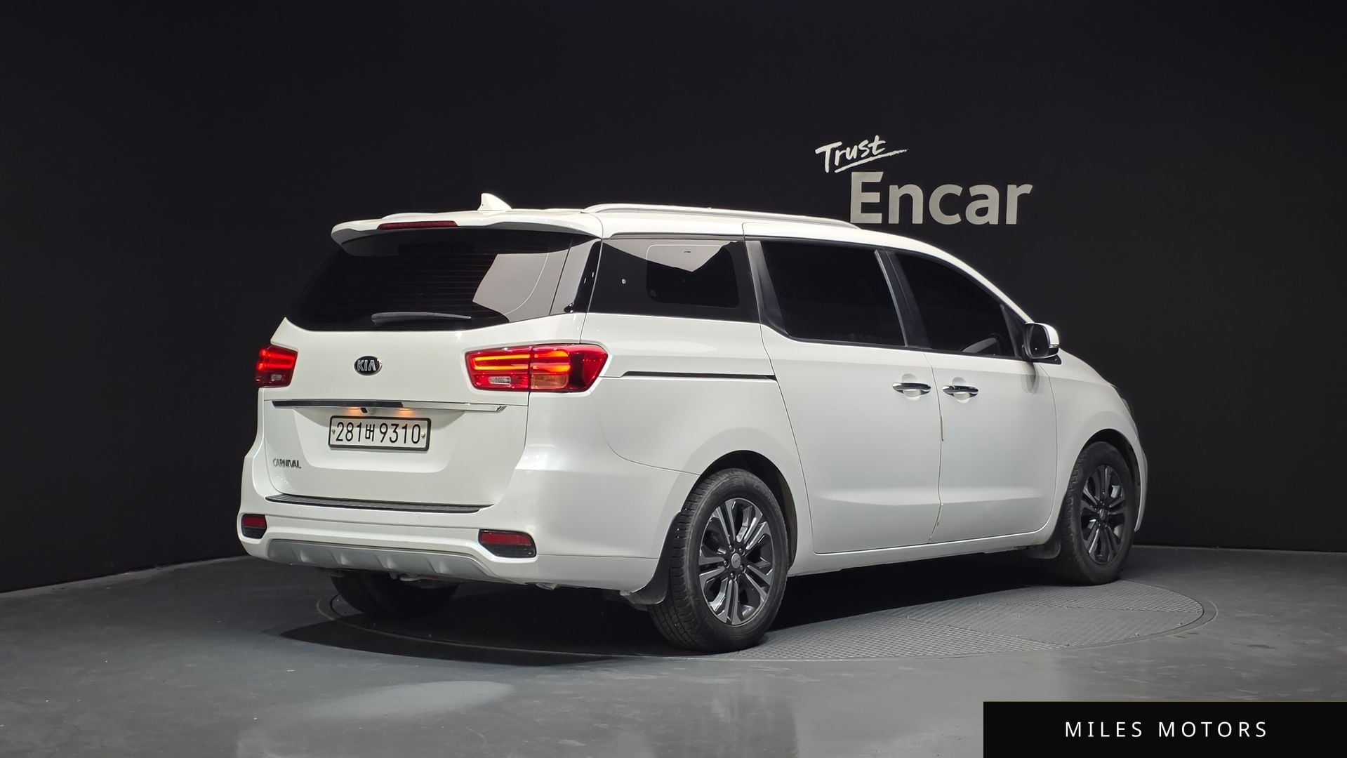 Kia Canival 2019 — миниатюра 2
