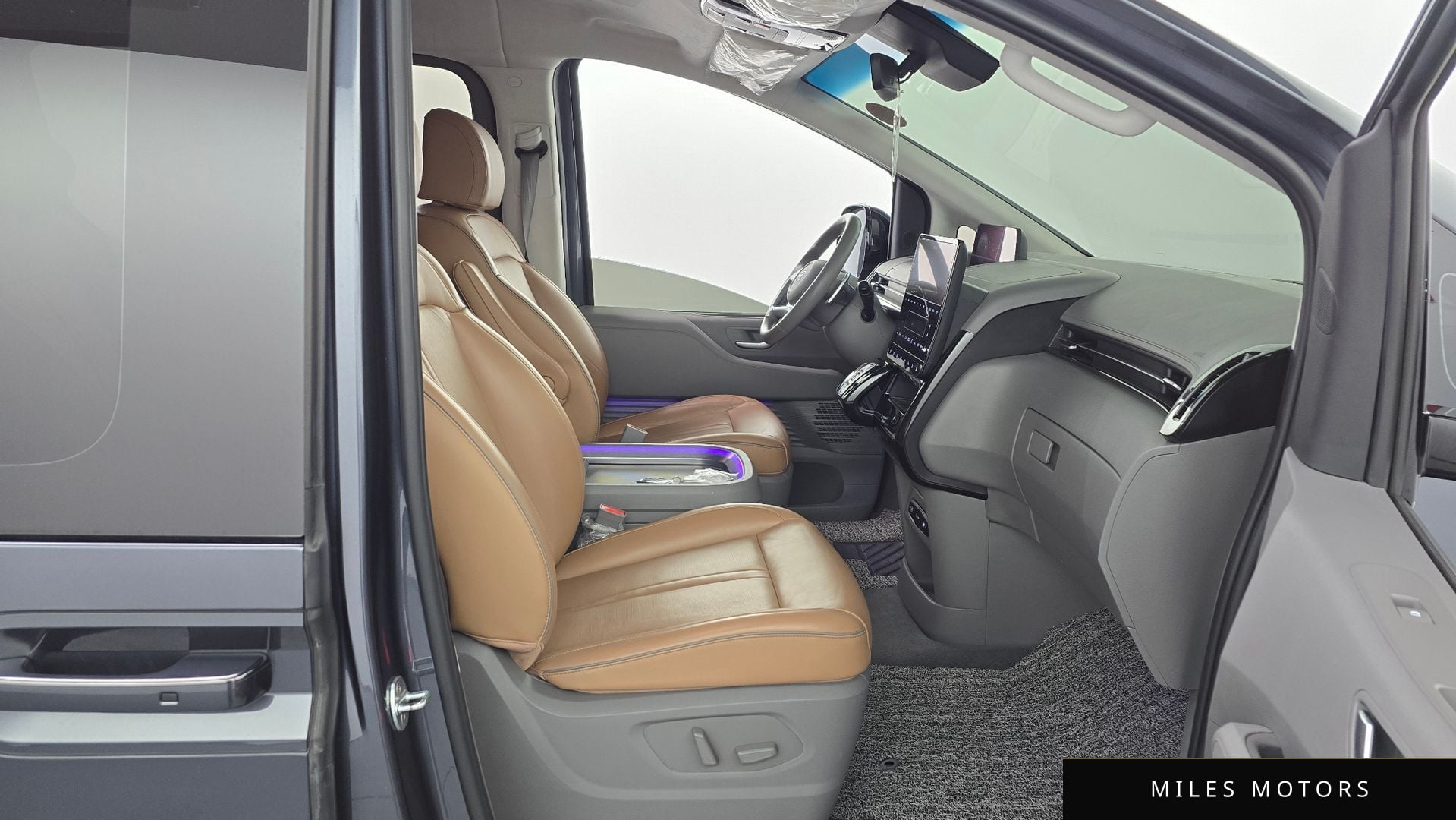 Hyundai Staria 2023 — миниатюра 11