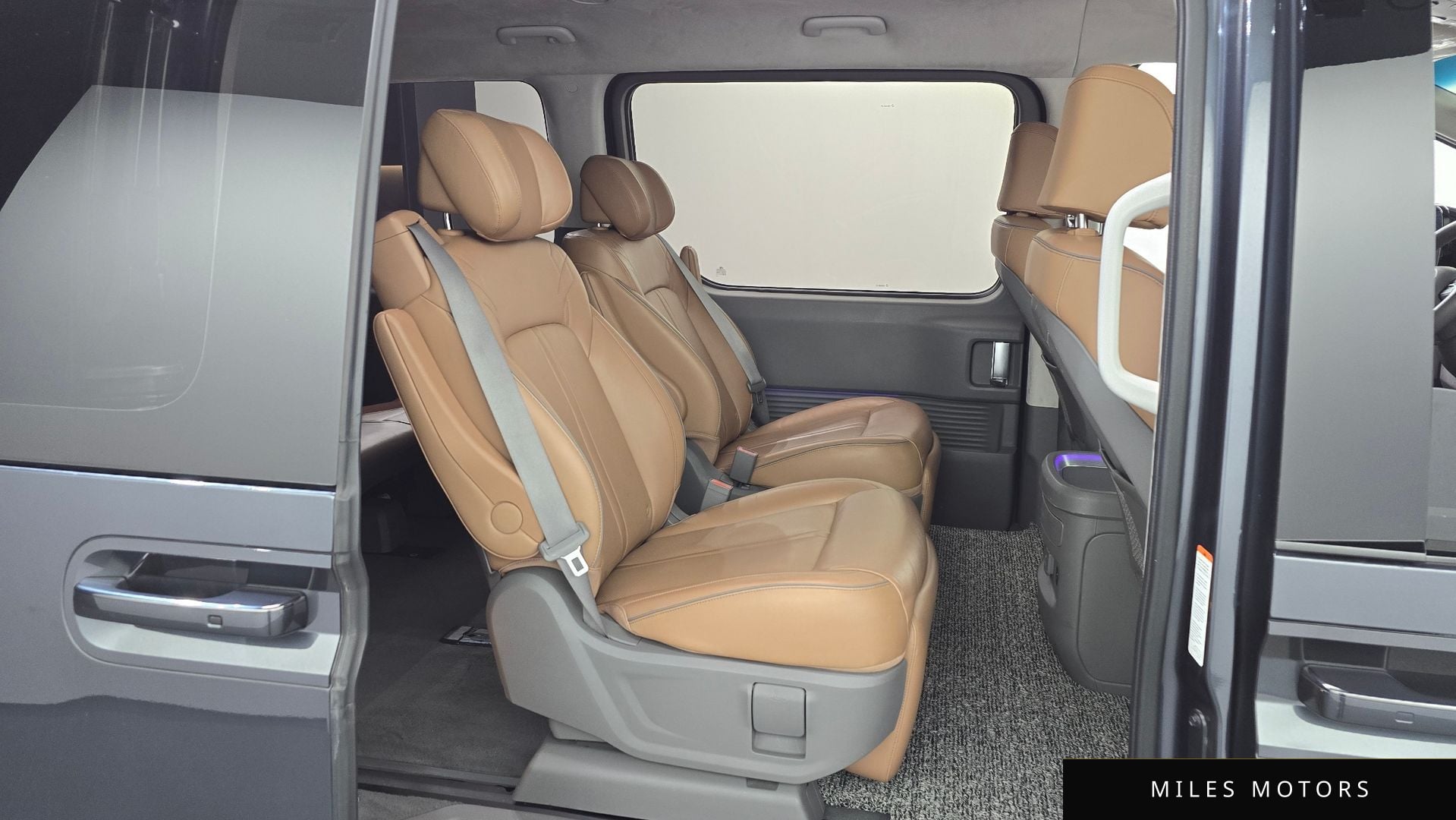 Hyundai Staria 2023 — миниатюра 12