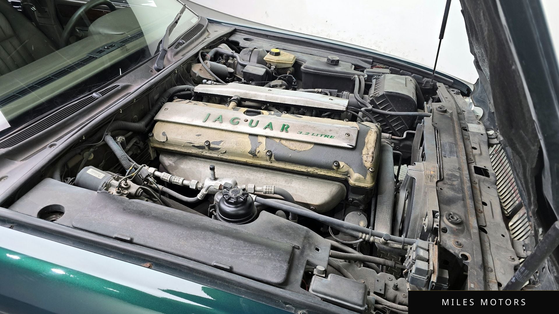 Jaguar XJ-6 1996 — миниатюра 6