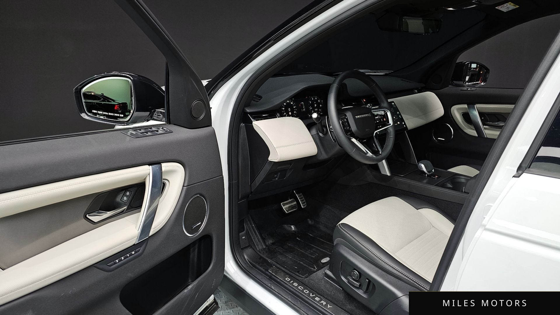 Land Rover Discovery Sport 2025 — миниатюра 10