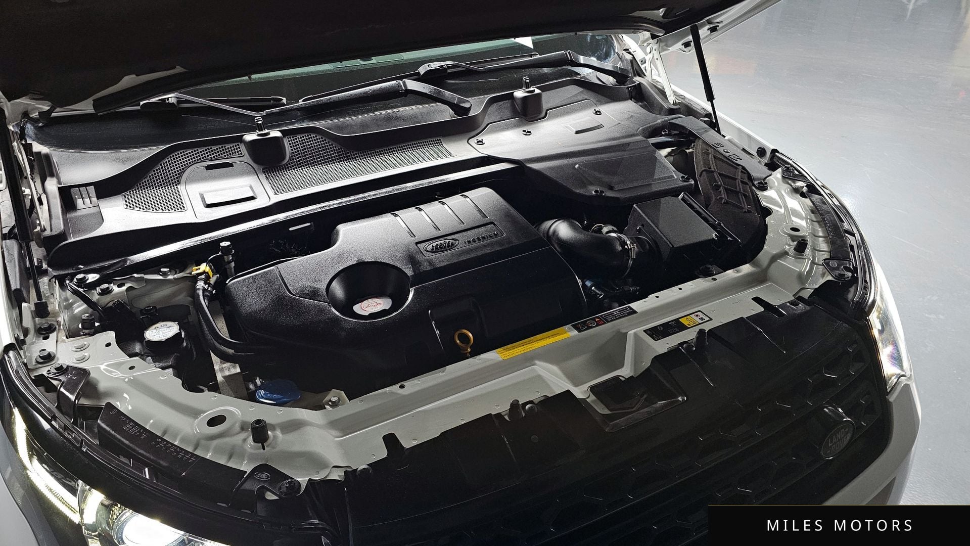 Land Rover Discovery Sport 2018 — миниатюра 6