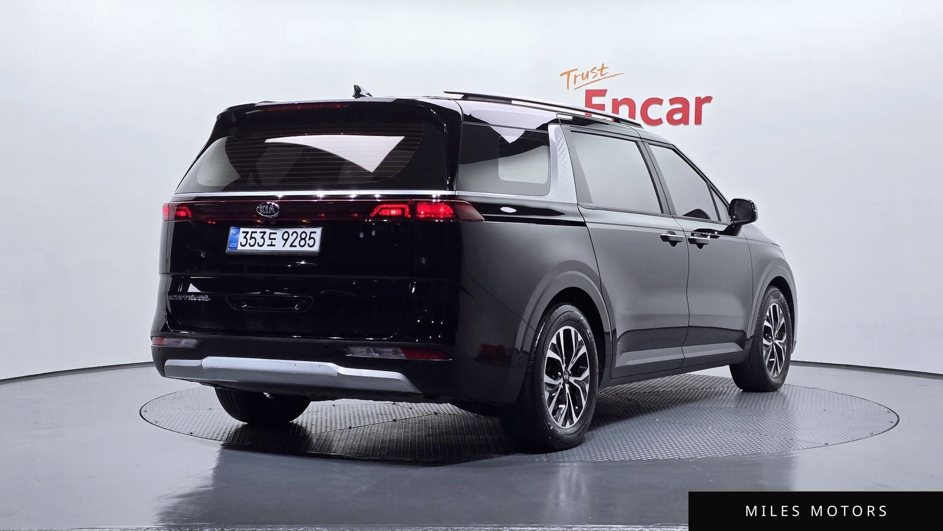 Kia Carnival 2021 — миниатюра 2