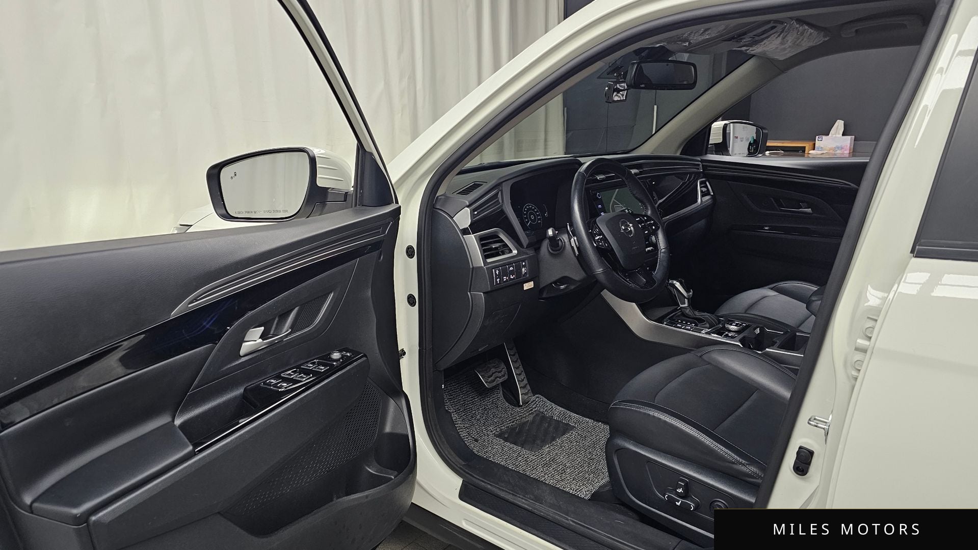 KG Mobility Beautiful Korando 2022 — миниатюра 10