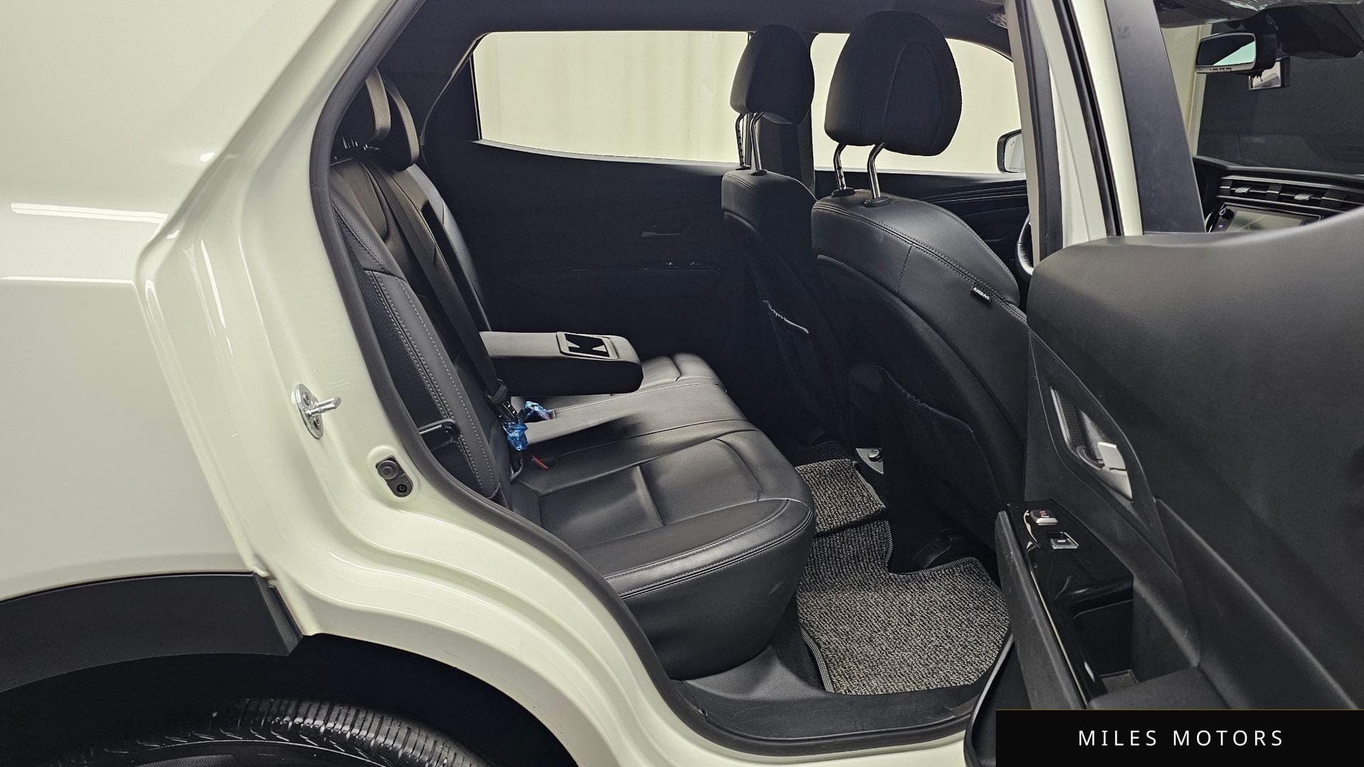 KG Mobility Beautiful Korando 2022 — миниатюра 12