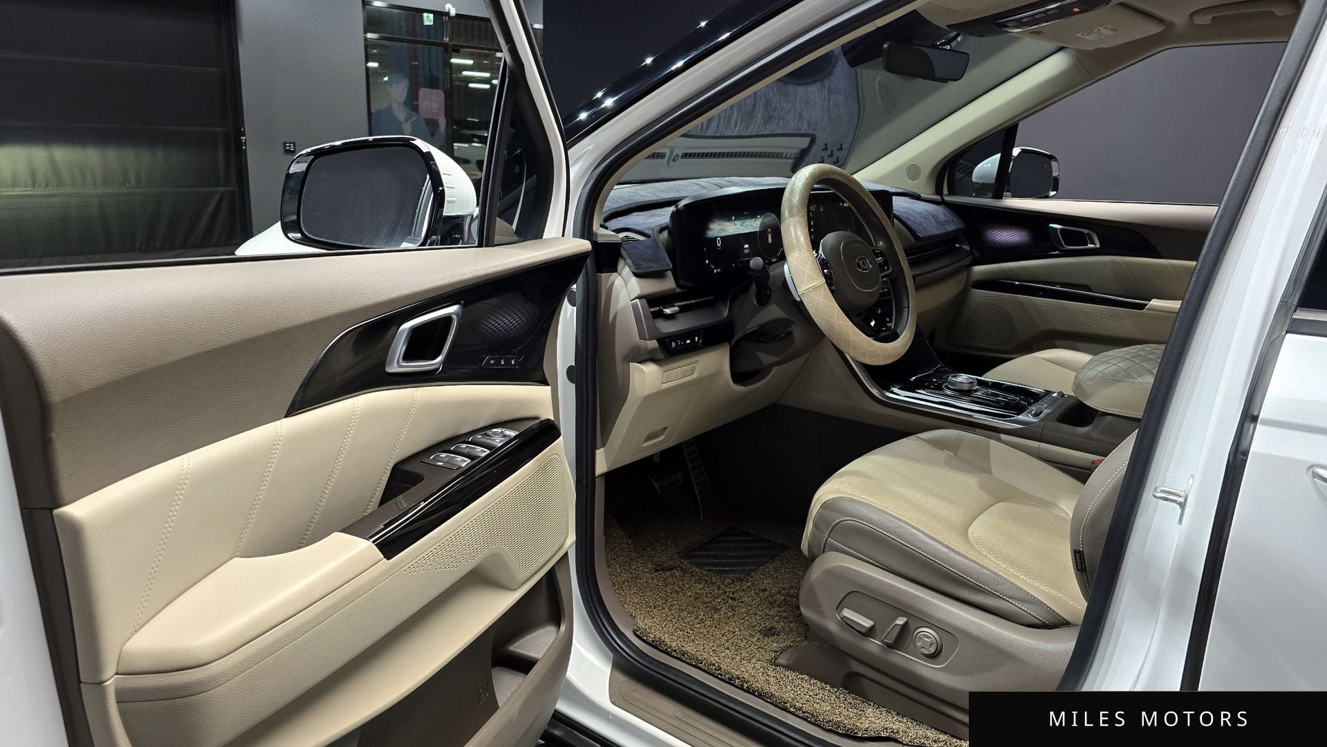 Kia Carnival 2021 — миниатюра 11
