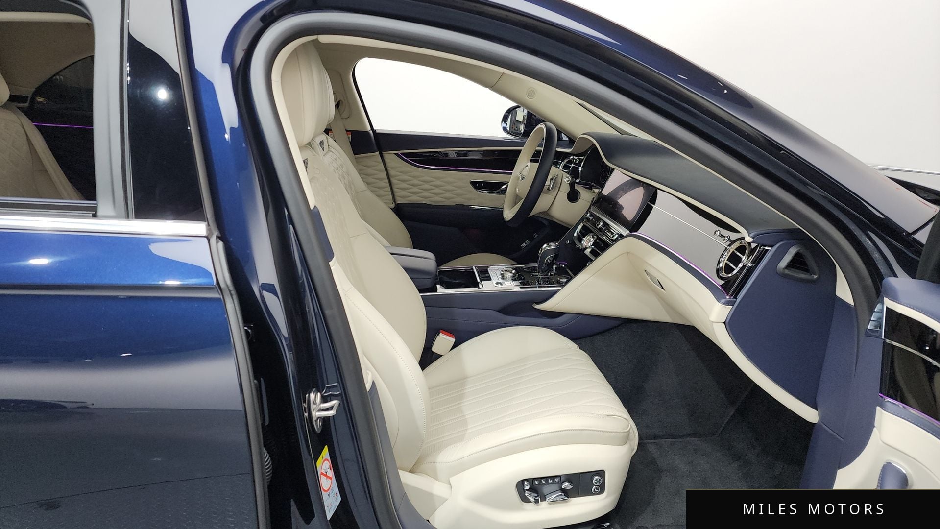 Bentley 플라잉스퍼 2022 — миниатюра 11