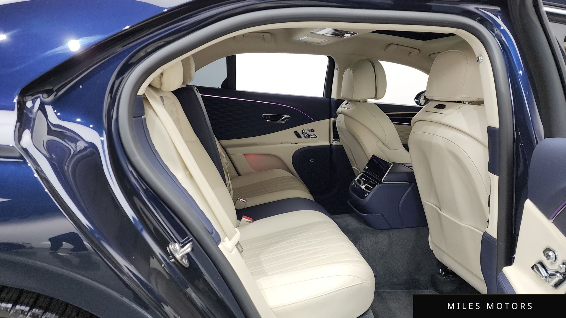 Bentley 플라잉스퍼 2022 — миниатюра 12