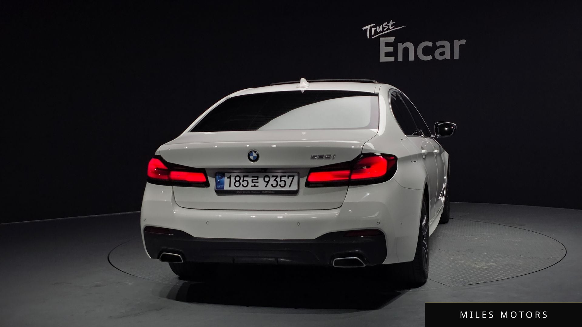 BMW 5 Series (G30) 2021 — миниатюра 4
