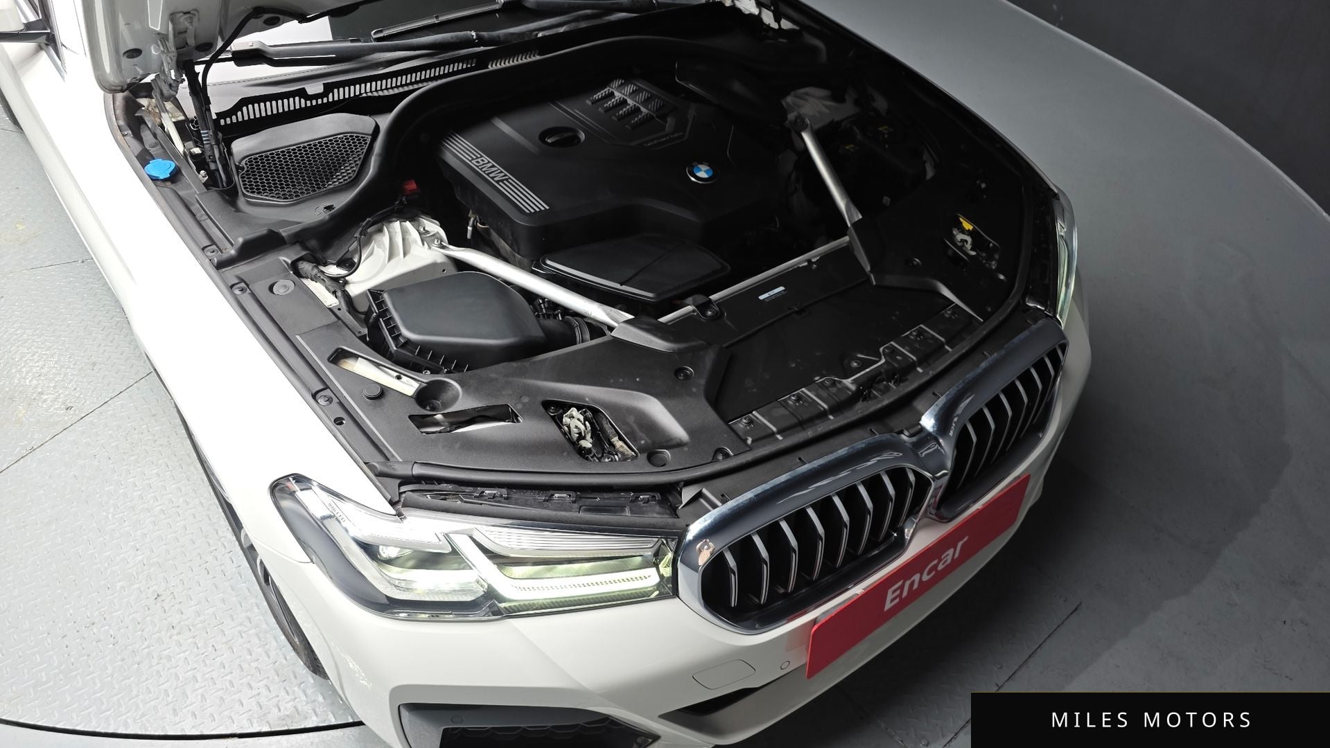 BMW 5 Series (G30) 2021 — миниатюра 6