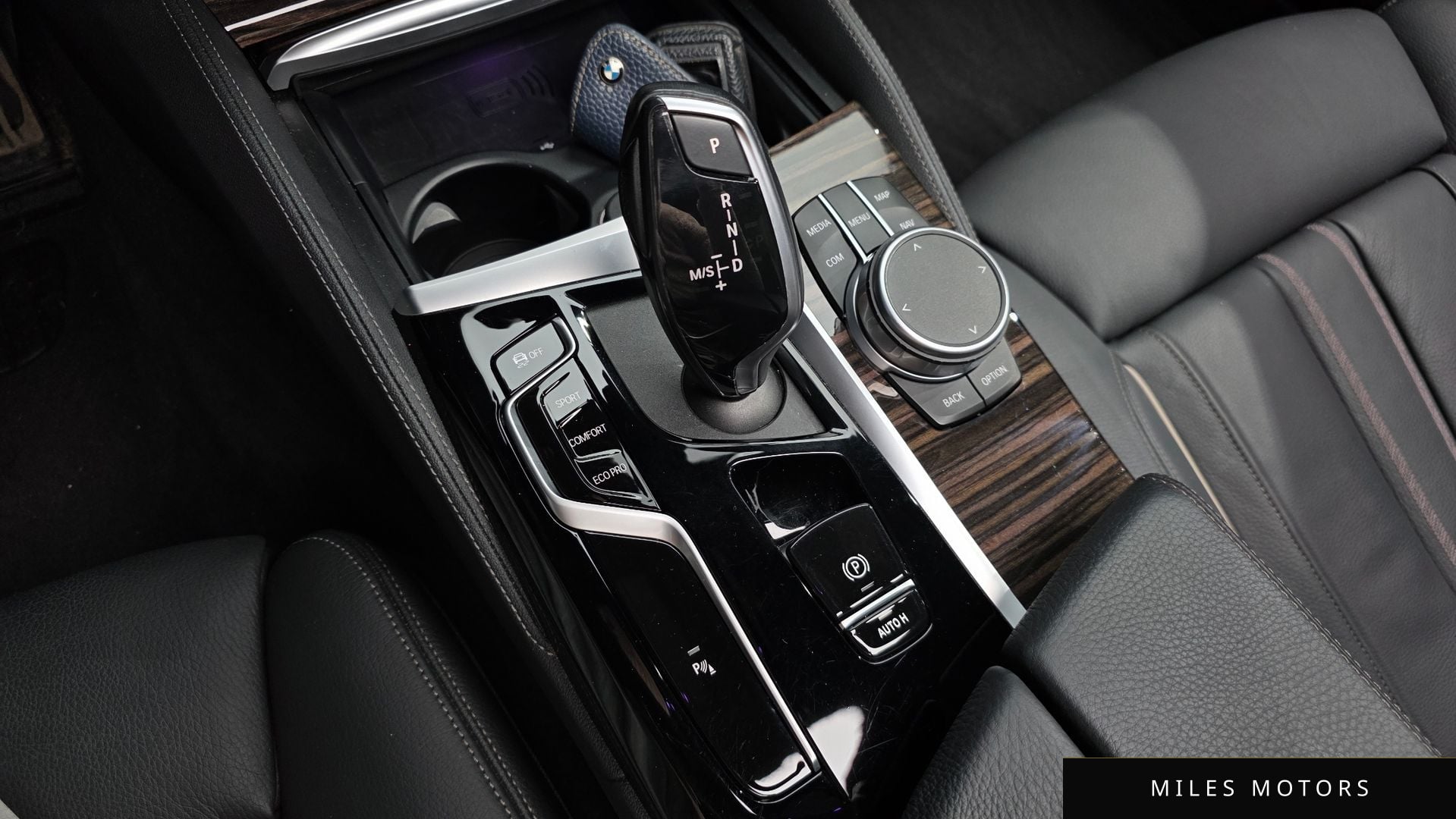 BMW 5 Series (G30) 2021 — миниатюра 9