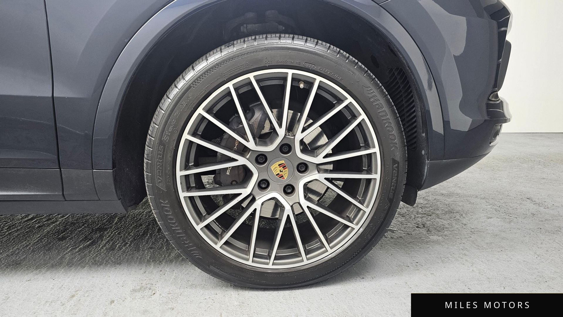 Porsche Cayenne 2021 — миниатюра 5