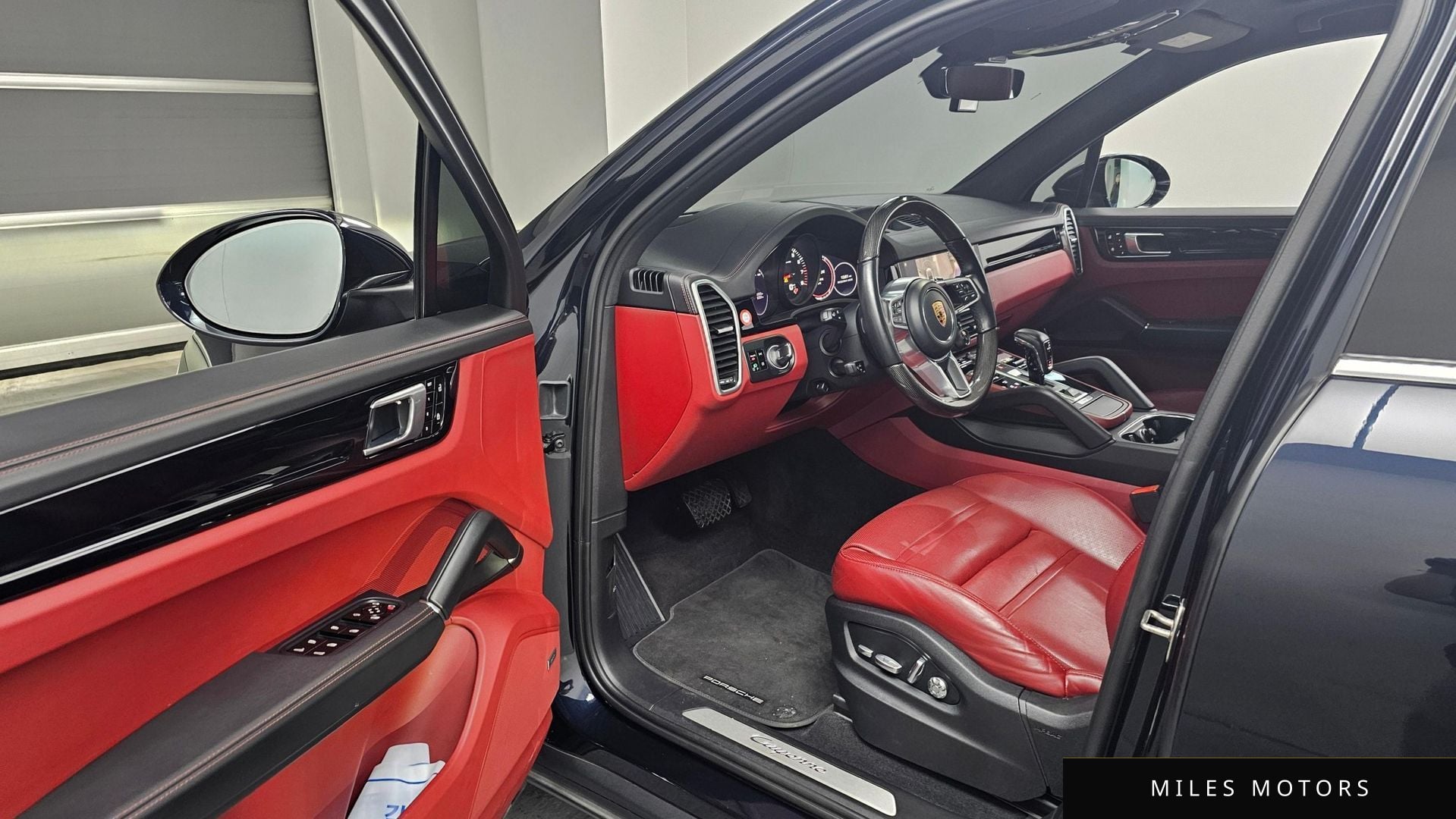 Porsche Cayenne 2021 — миниатюра 11