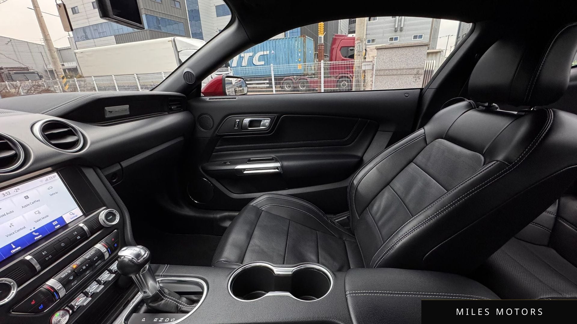 Ford Mustang 2021 — миниатюра 8