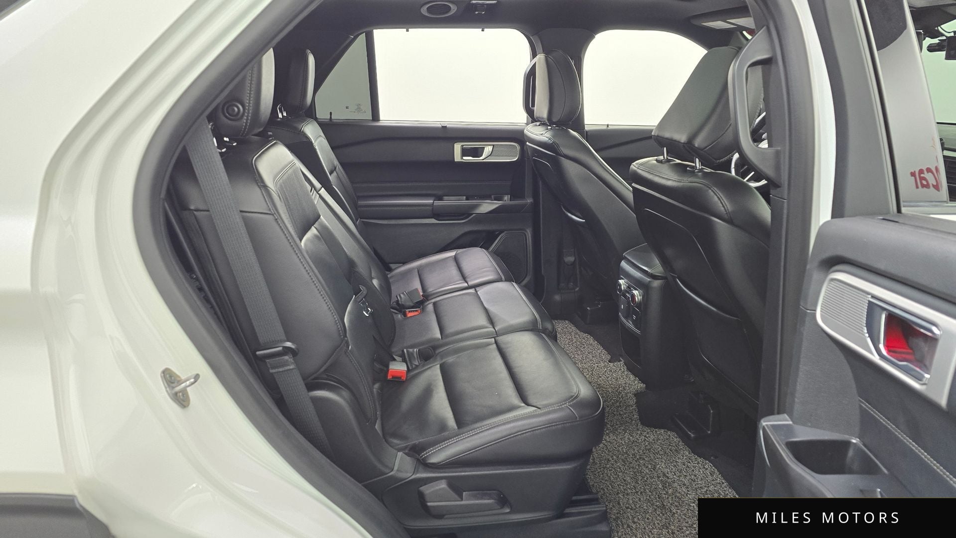 Ford Explorer 2020 — миниатюра 12