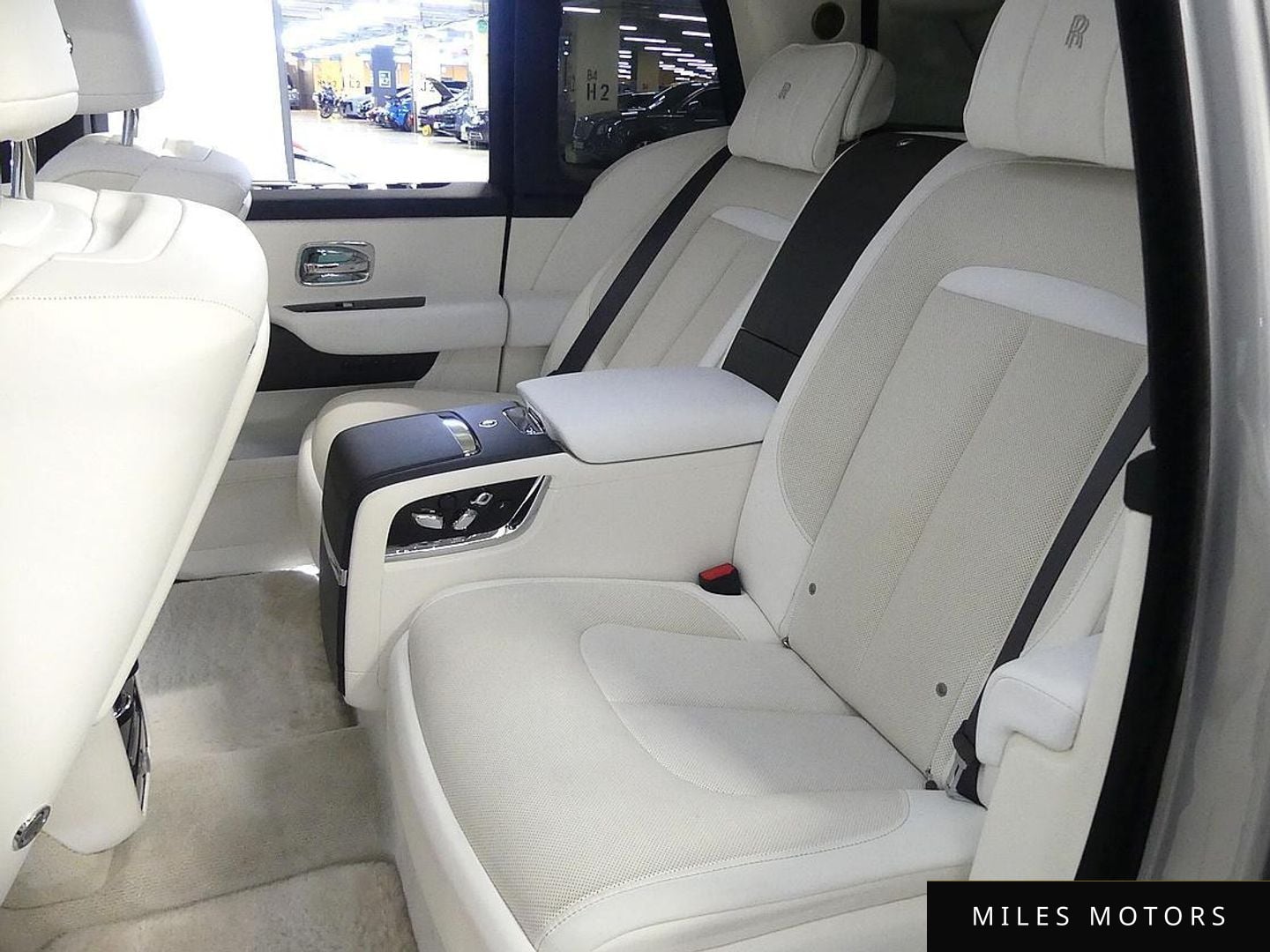 Rolls-Royce 컬리넌 2023 — миниатюра 9