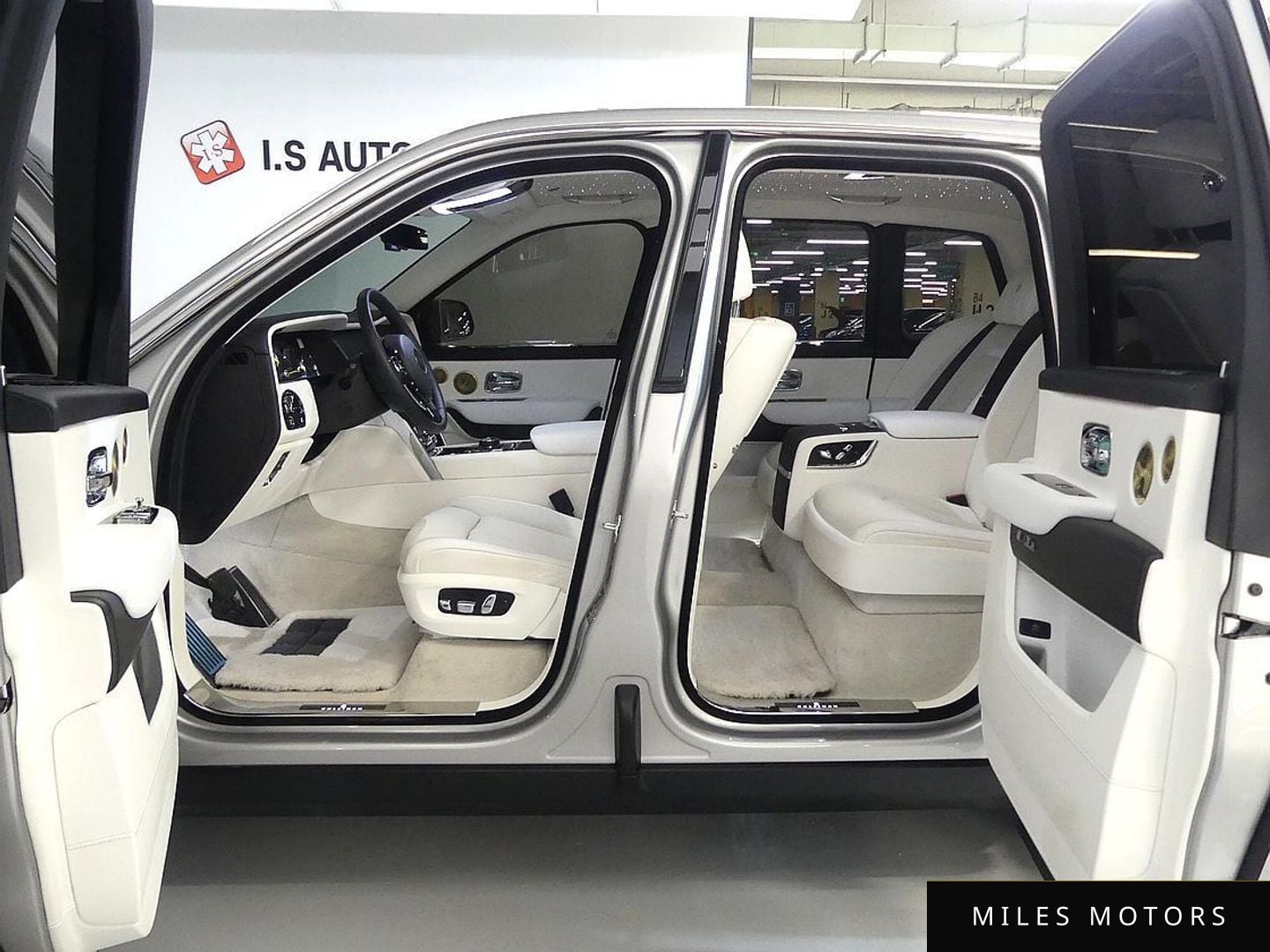 Rolls-Royce 컬리넌 2023 — миниатюра 17