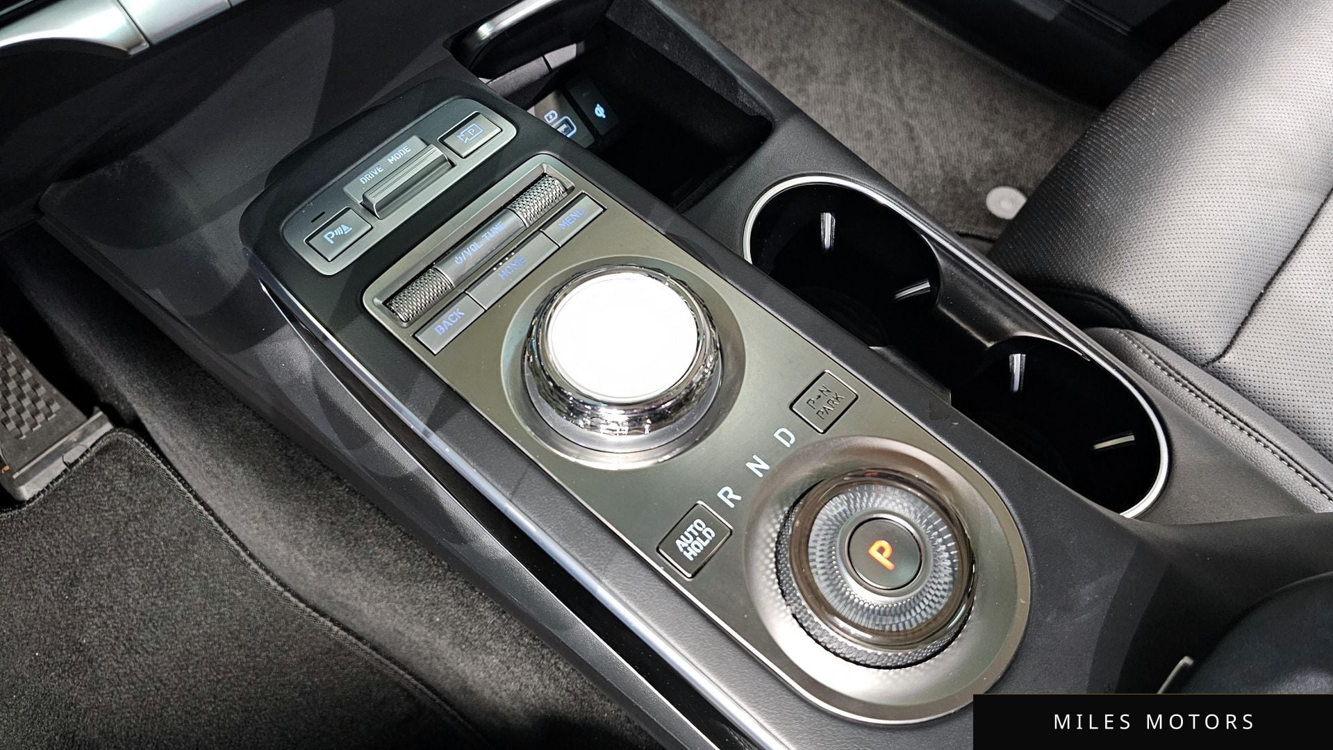 Genesis GV70 2021 — миниатюра 9