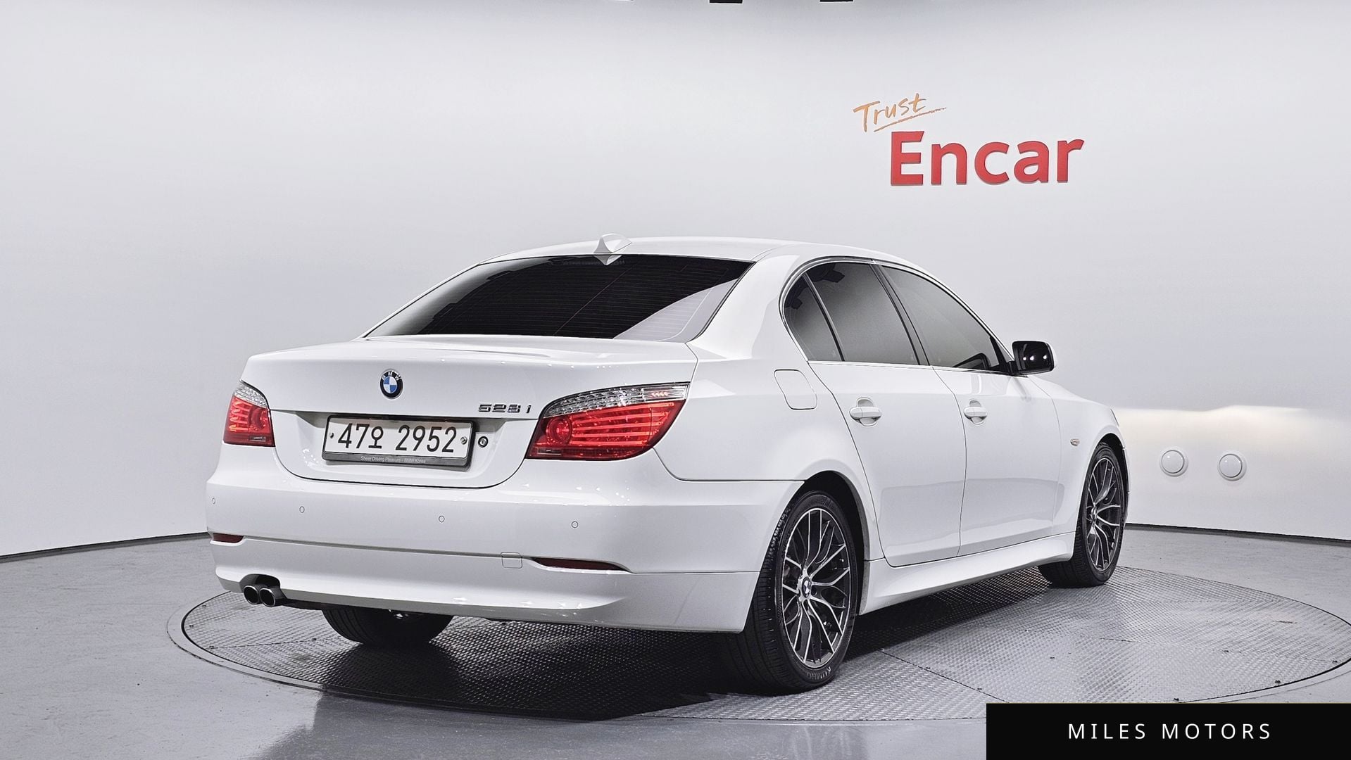 BMW 5시리즈 (E60) 2008 — миниатюра 2