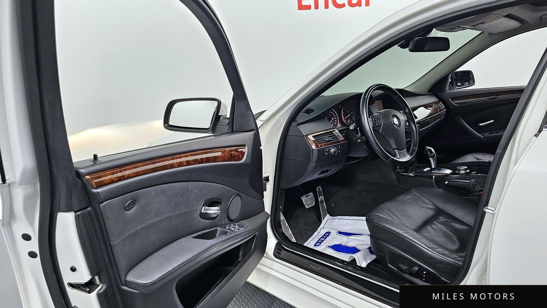 BMW 5시리즈 (E60) 2008 — миниатюра 10