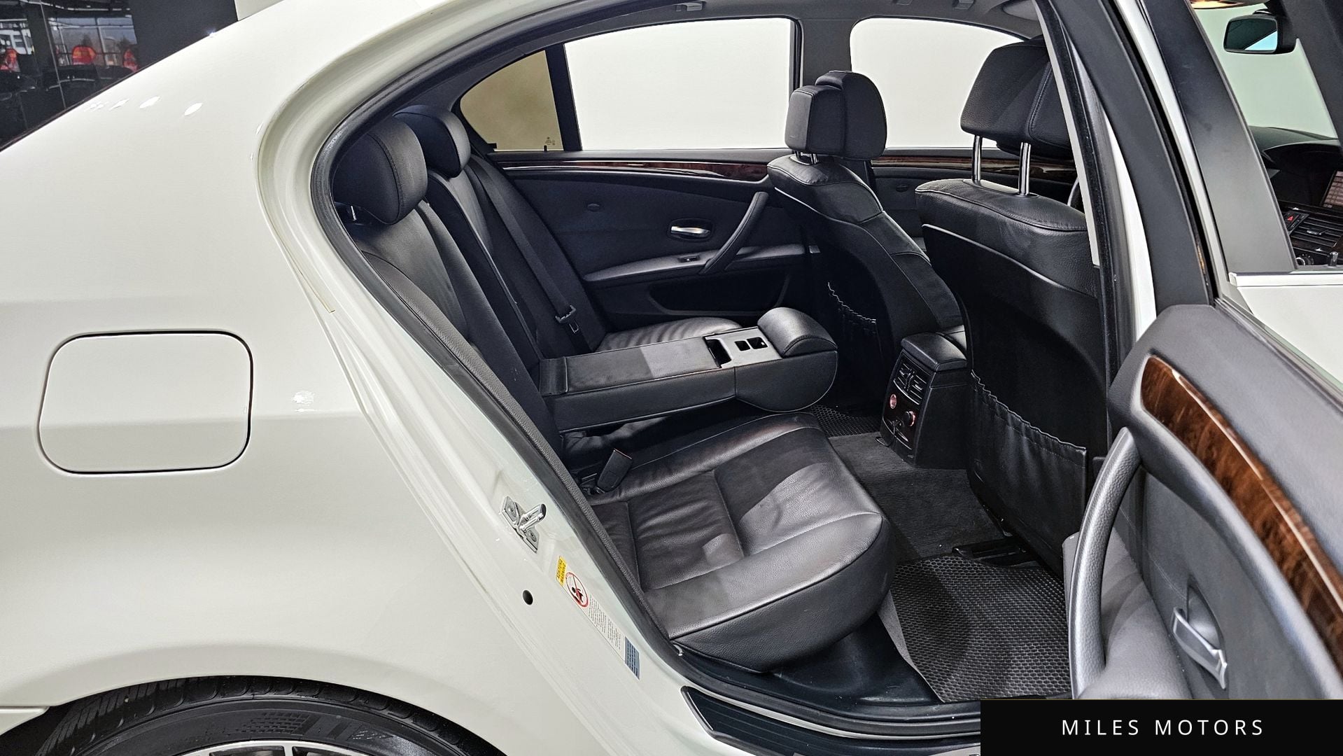 BMW 5시리즈 (E60) 2008 — миниатюра 11