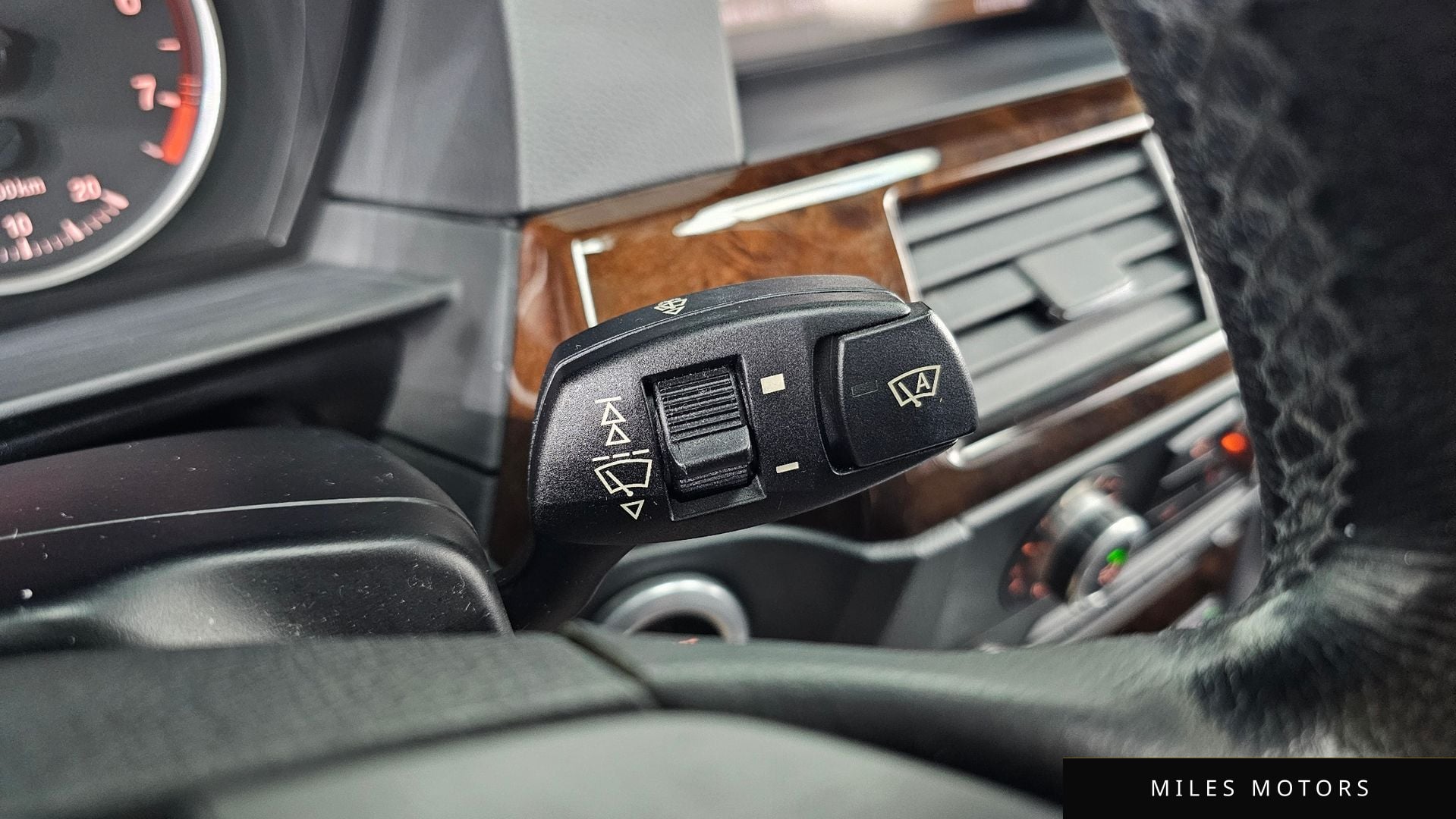 BMW 5시리즈 (E60) 2008 — миниатюра 17