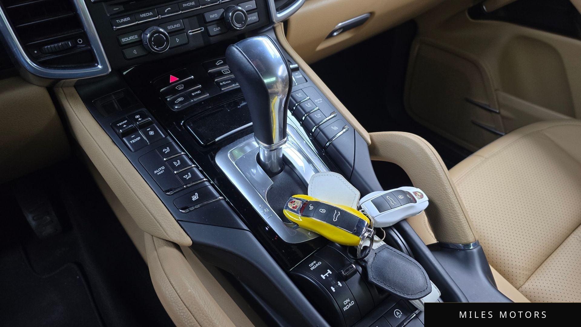 Porsche 카이엔 2015 — миниатюра 9