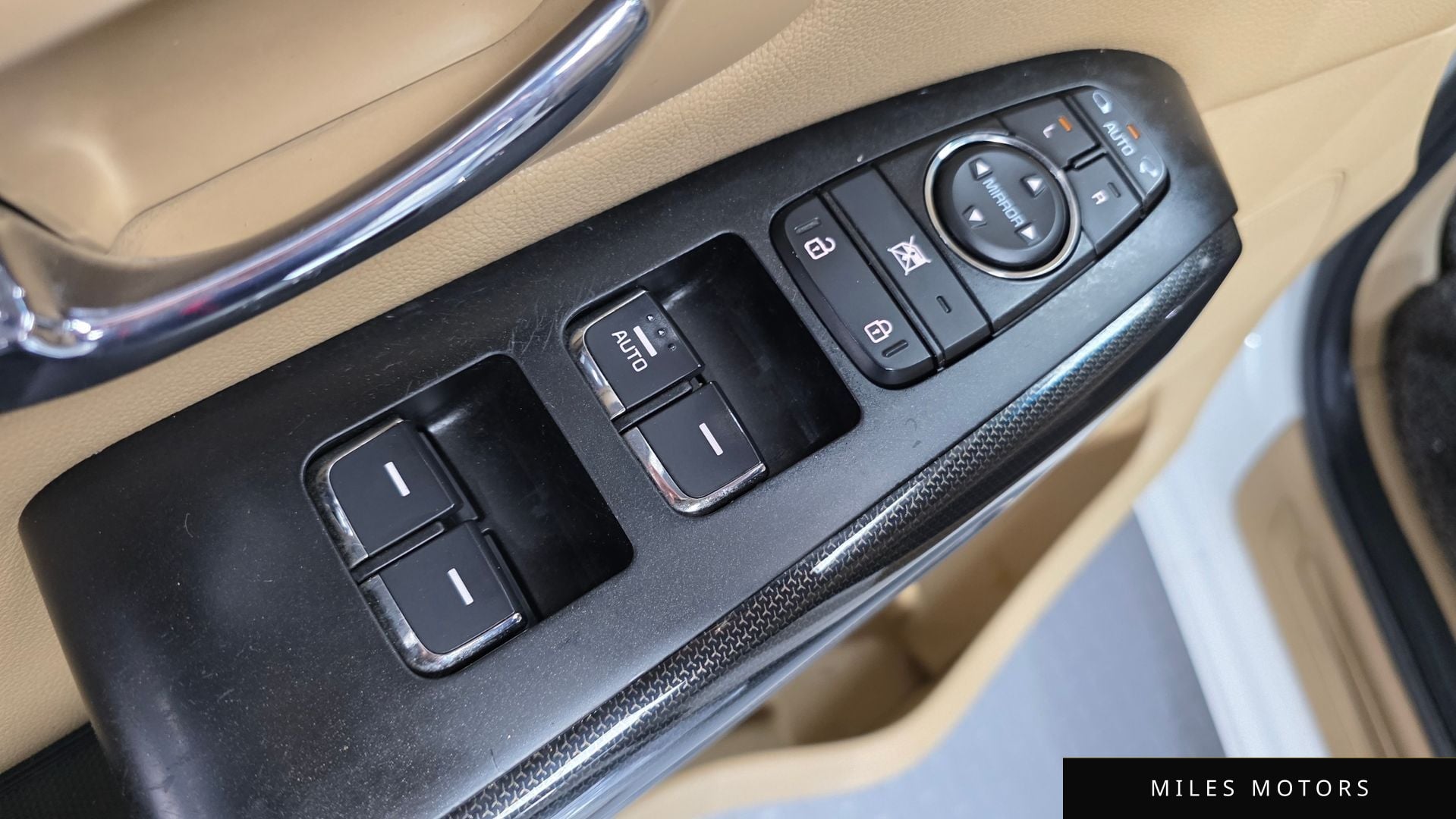 Kia Canival 2016 — миниатюра 12
