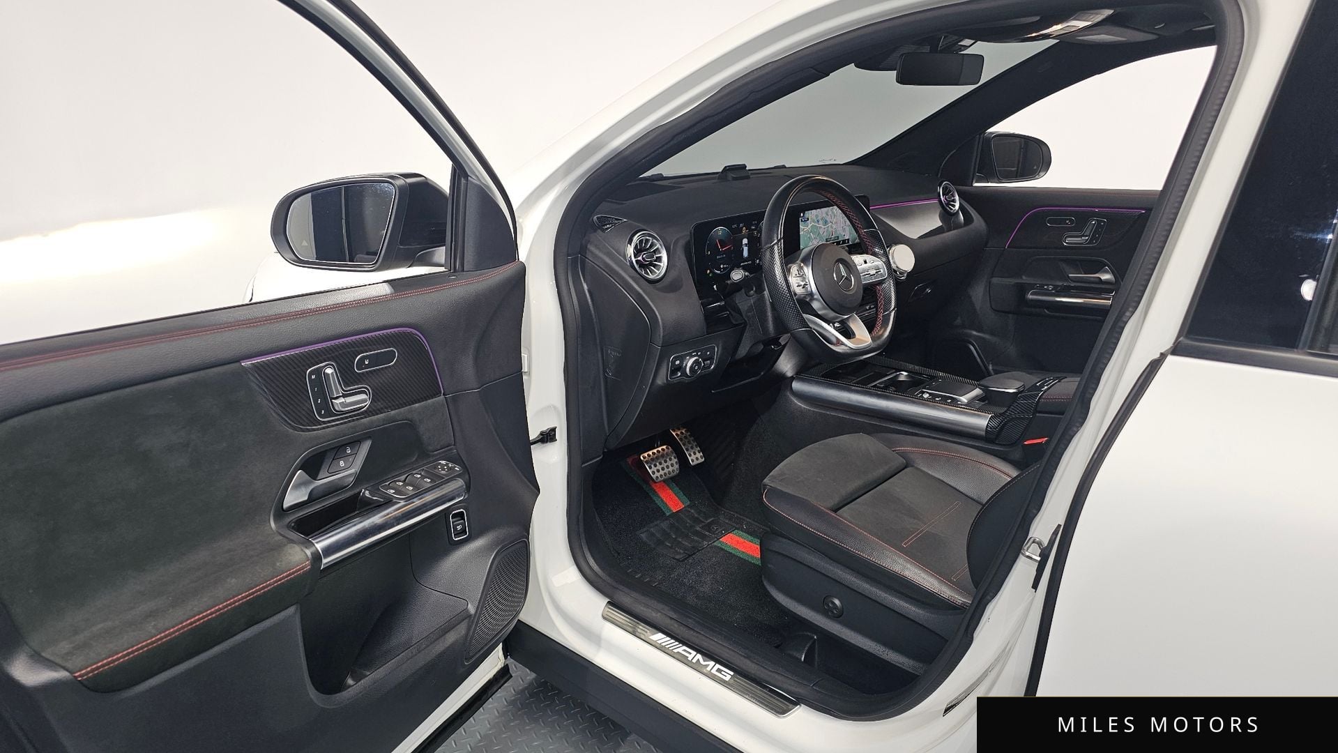 Mercedes-Benz GLA-Class H247 2021 — миниатюра 10