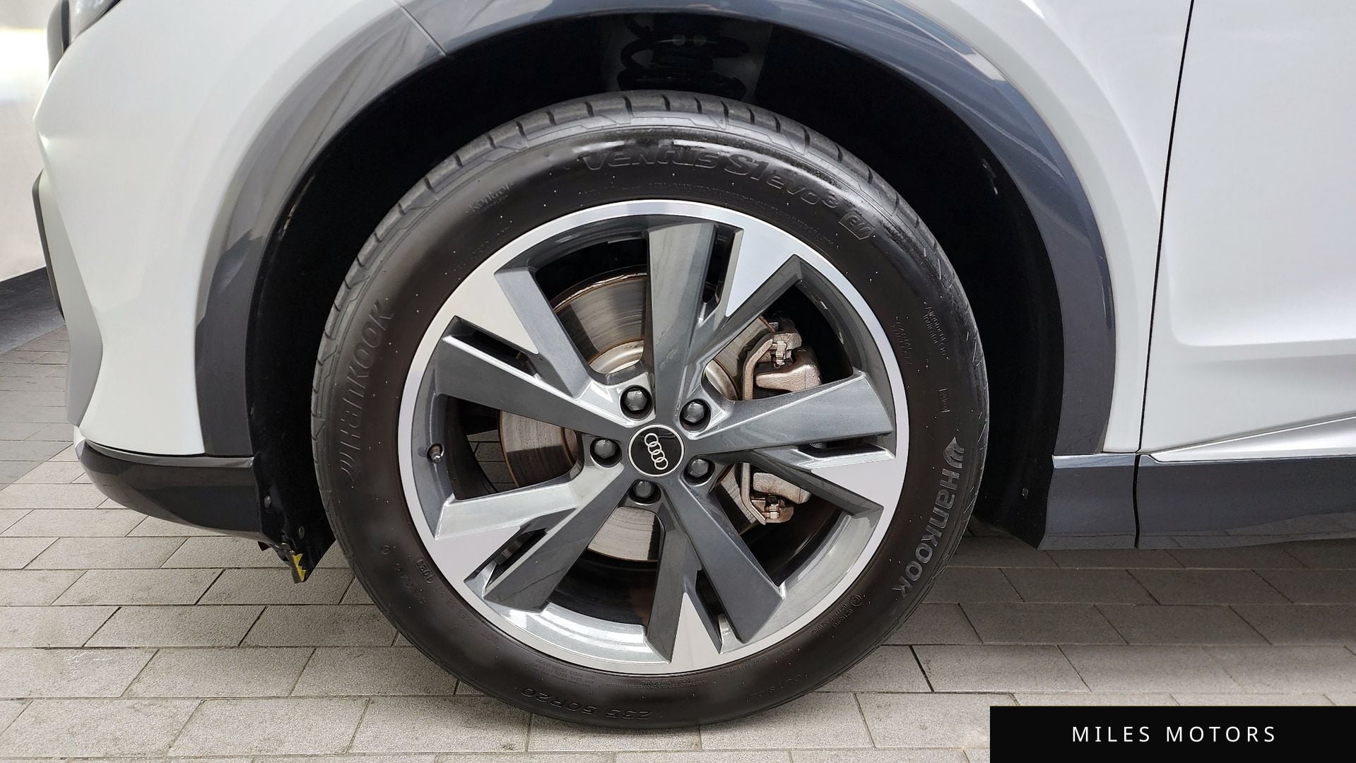 Audi Q4 e-트론 (F4) 2023 — миниатюра 5