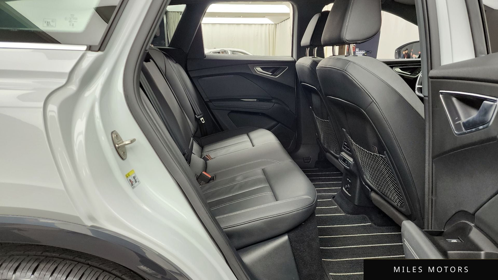 Audi Q4 e-트론 (F4) 2023 — миниатюра 12