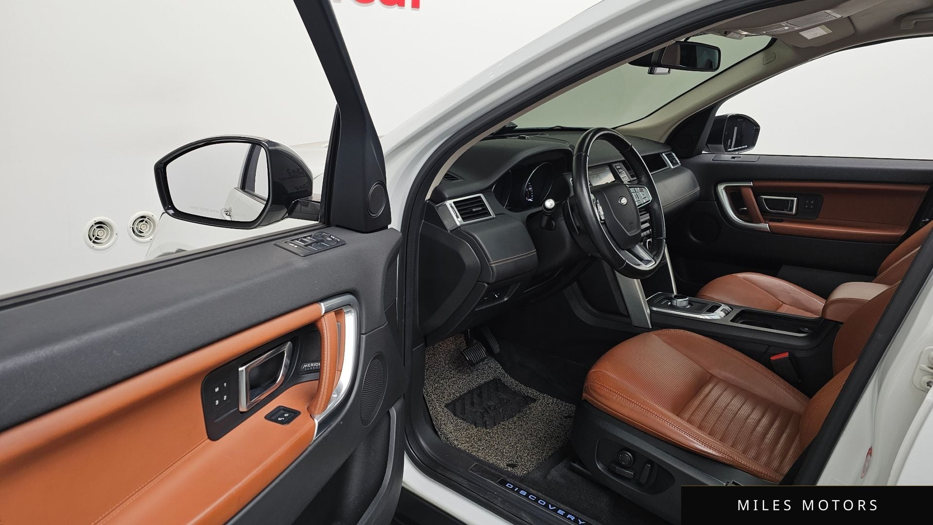 Land Rover Discovery Sport 2016 — миниатюра 9
