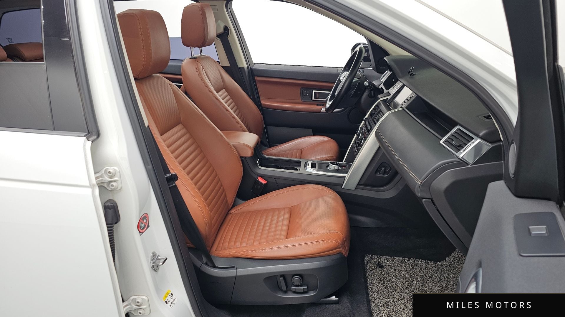 Land Rover Discovery Sport 2016 — миниатюра 11